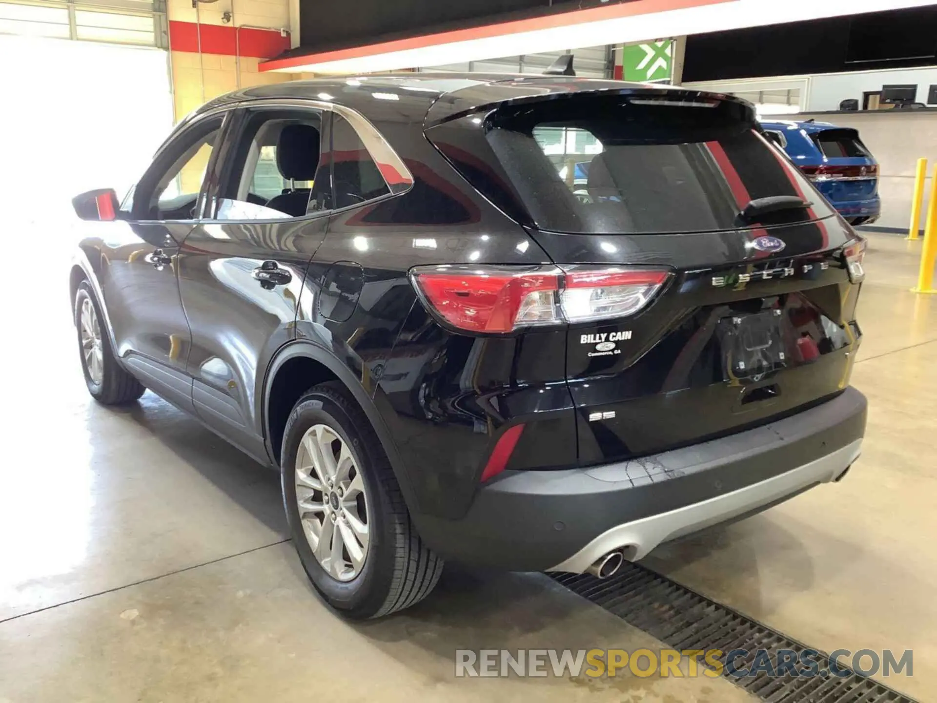 5 Photograph of a damaged car 1FMCU0BZ1MUA52776 FORD ESCAPE 2021