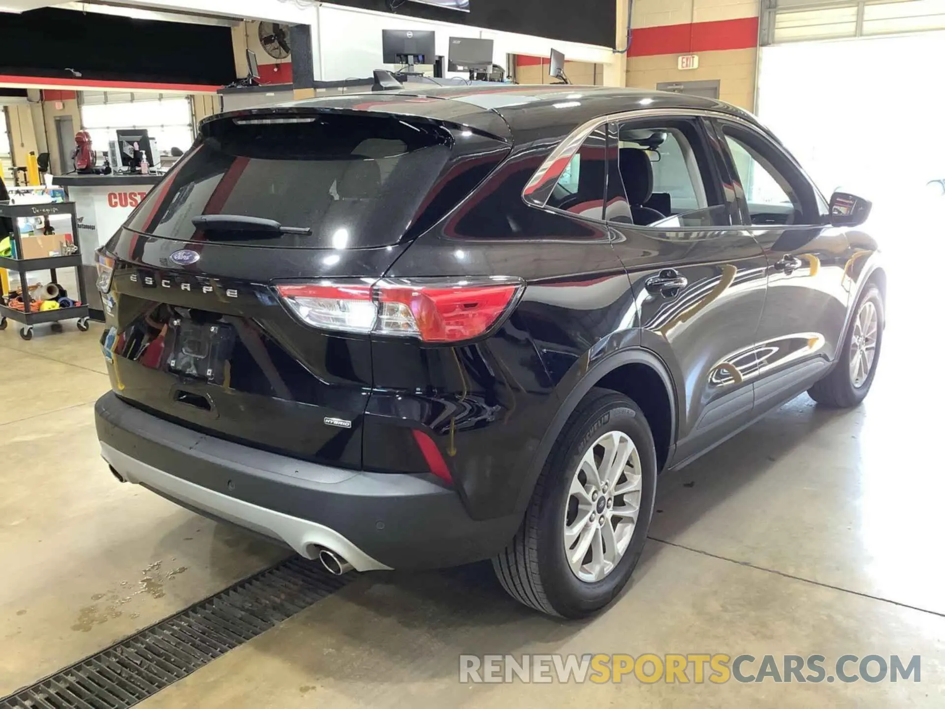 6 Photograph of a damaged car 1FMCU0BZ1MUA52776 FORD ESCAPE 2021