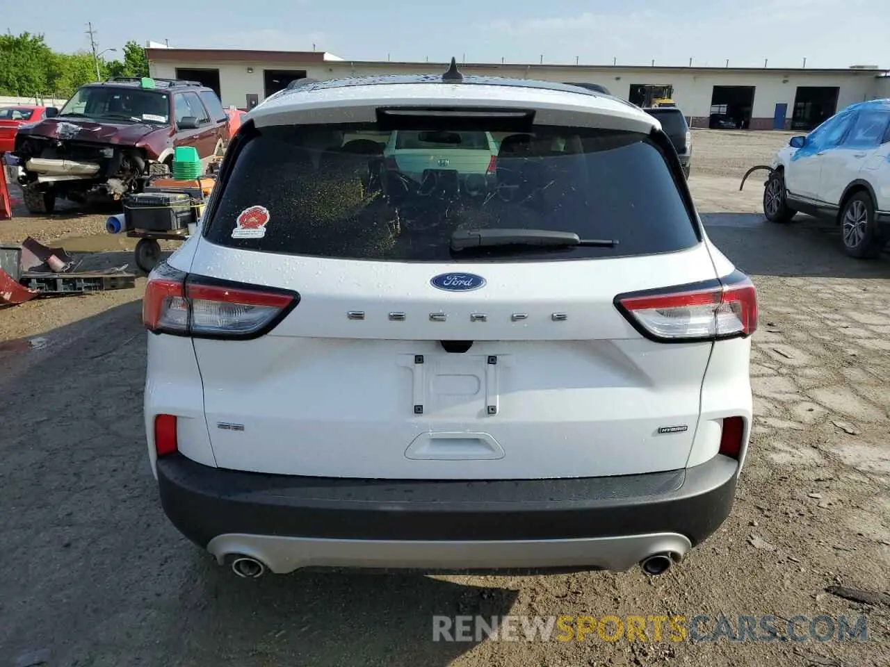 6 Photograph of a damaged car 1FMCU0BZ2MUB04089 FORD ESCAPE 2021