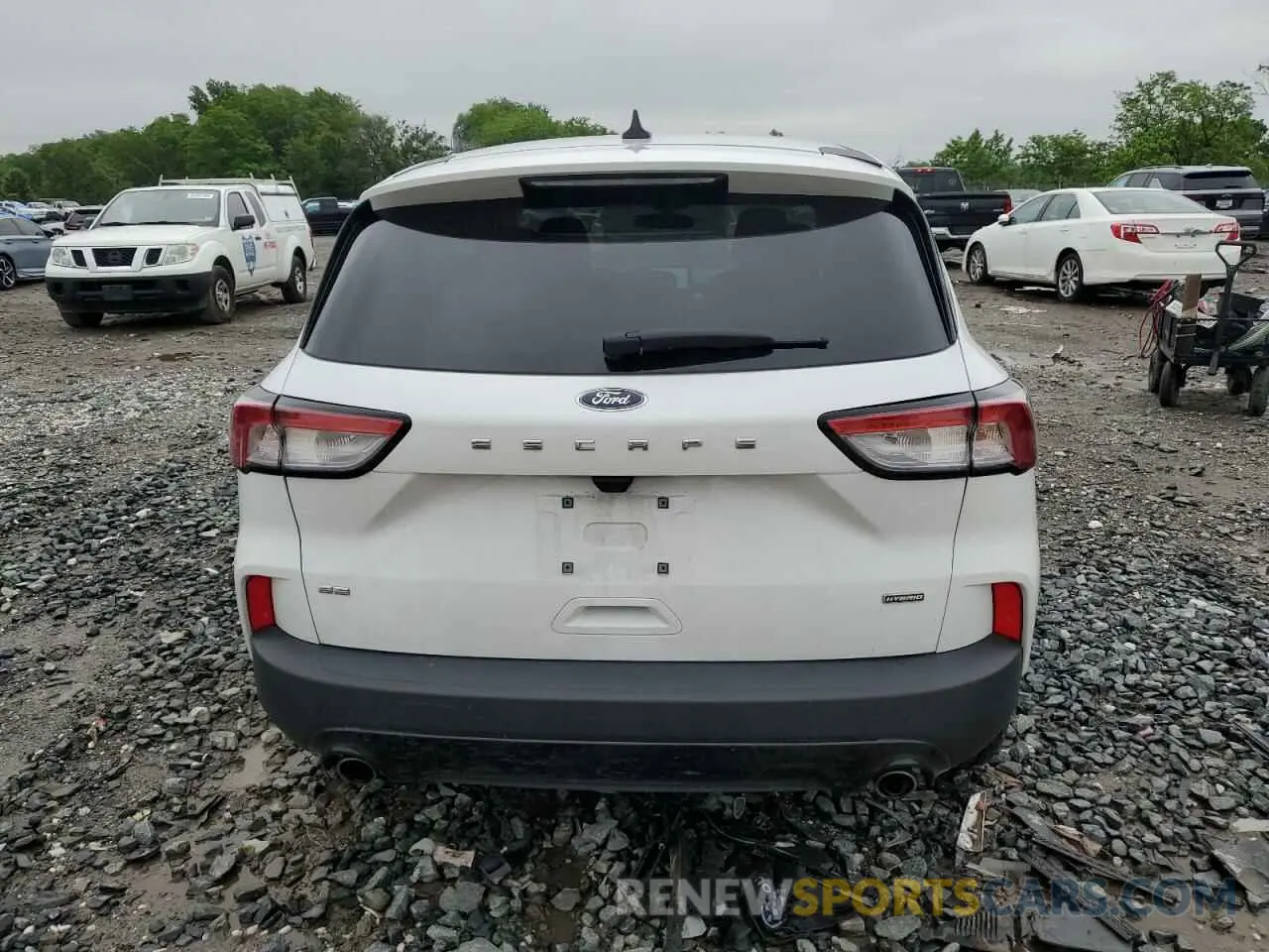 6 Photograph of a damaged car 1FMCU0BZ3MUB17966 FORD ESCAPE 2021