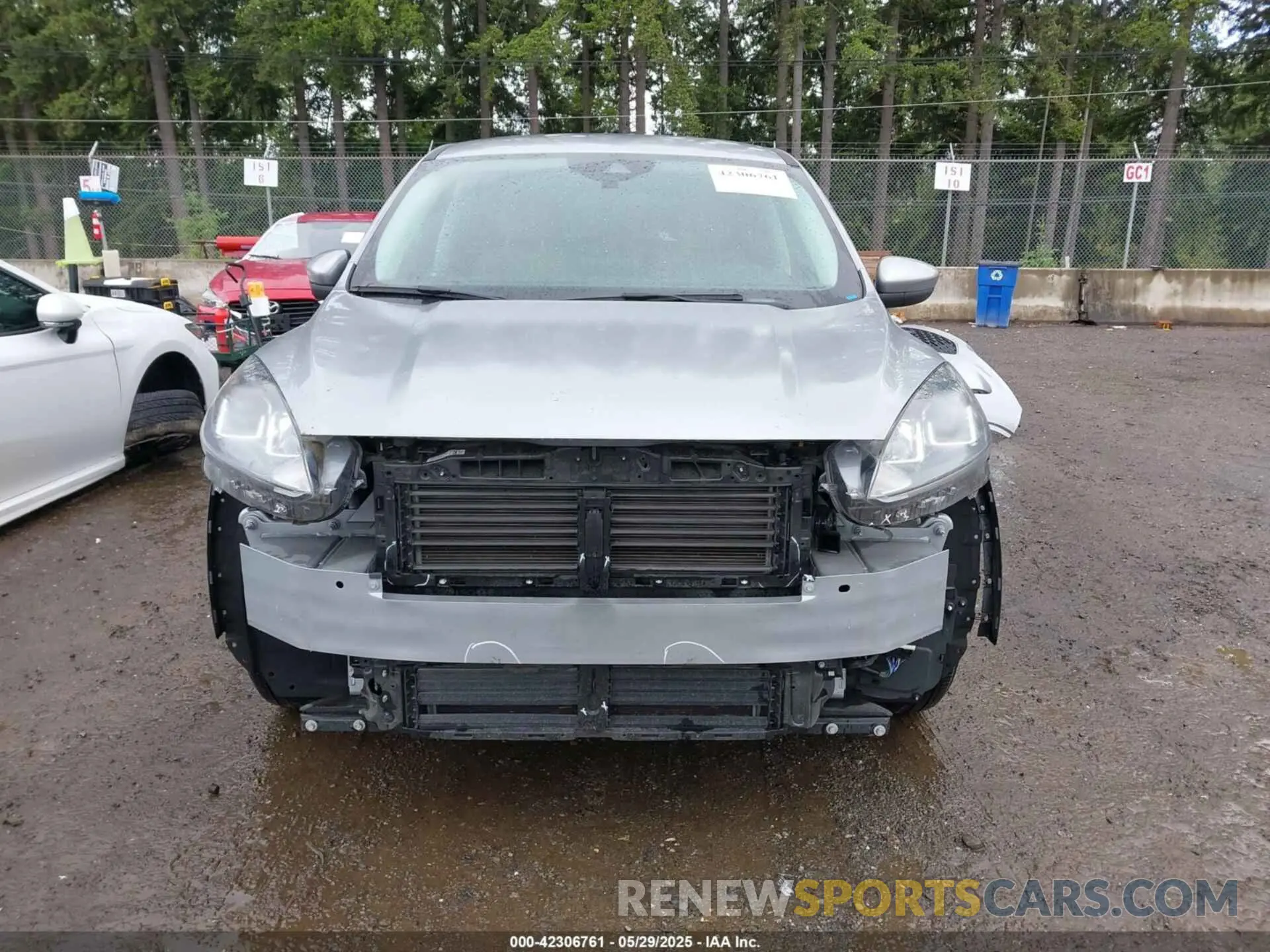 13 Photograph of a damaged car 1FMCU0BZ4MUA38497 FORD ESCAPE 2021