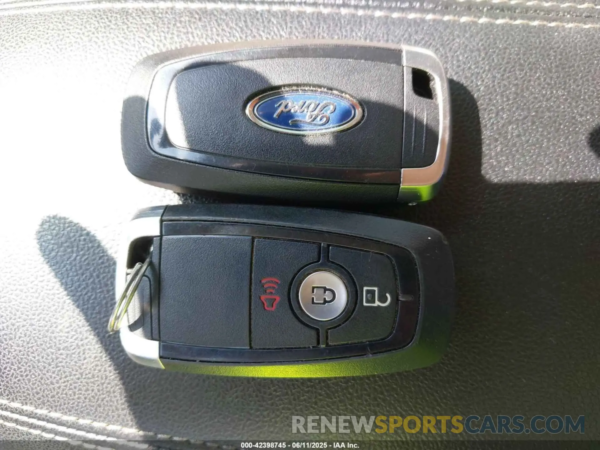 11 Photograph of a damaged car 1FMCU0BZ4MUA67773 FORD ESCAPE 2021