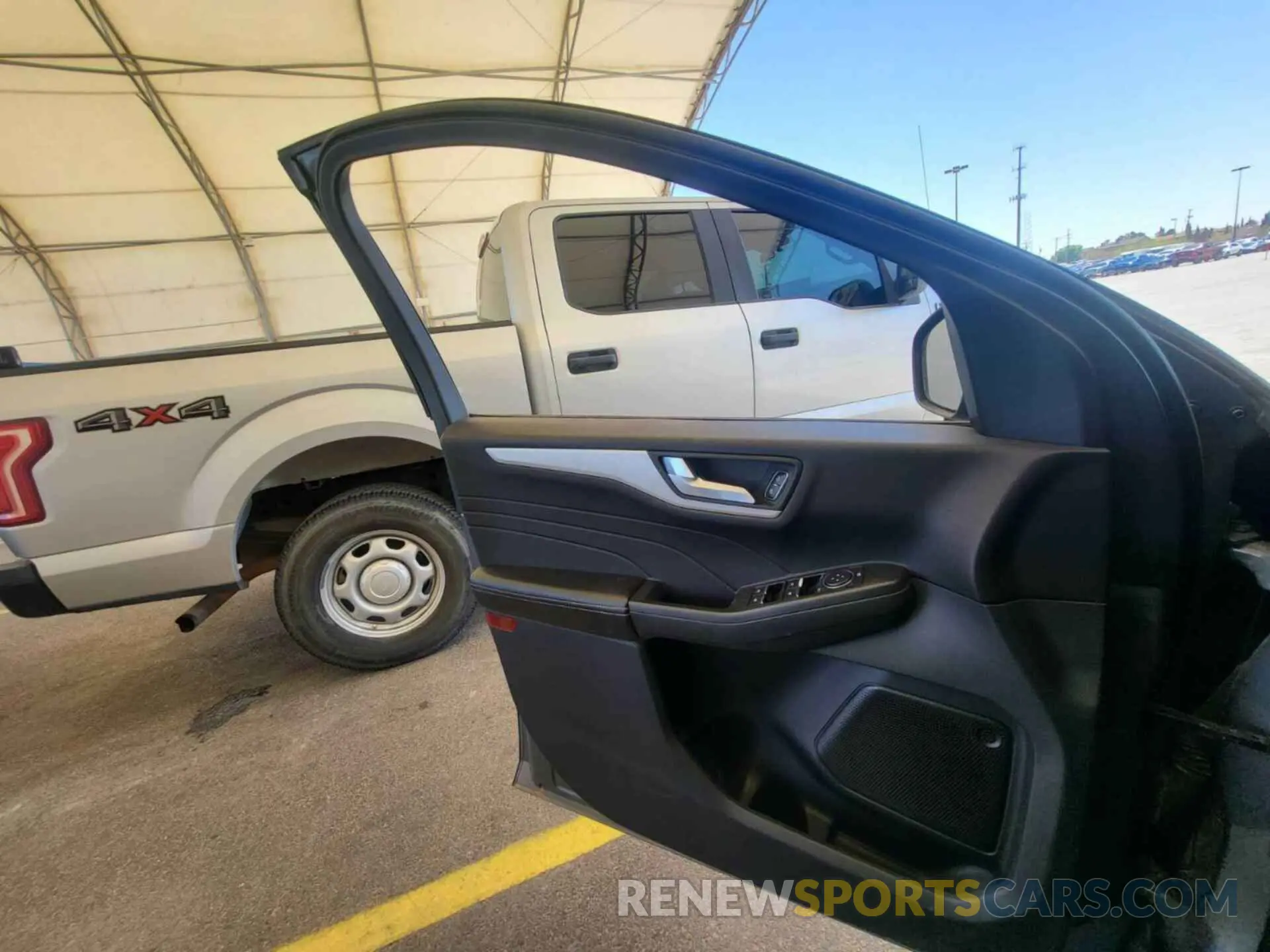 24 Photograph of a damaged car 1FMCU0BZ5MUA52392 FORD ESCAPE 2021
