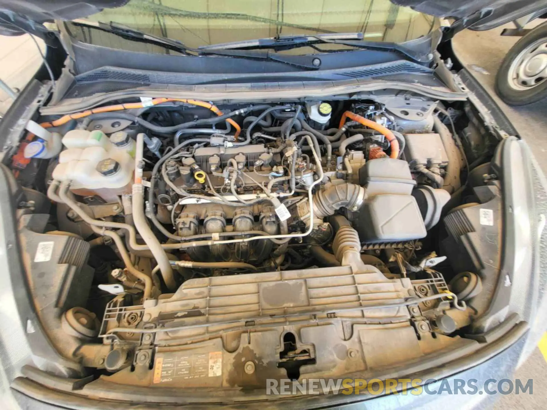 25 Photograph of a damaged car 1FMCU0BZ5MUA52392 FORD ESCAPE 2021
