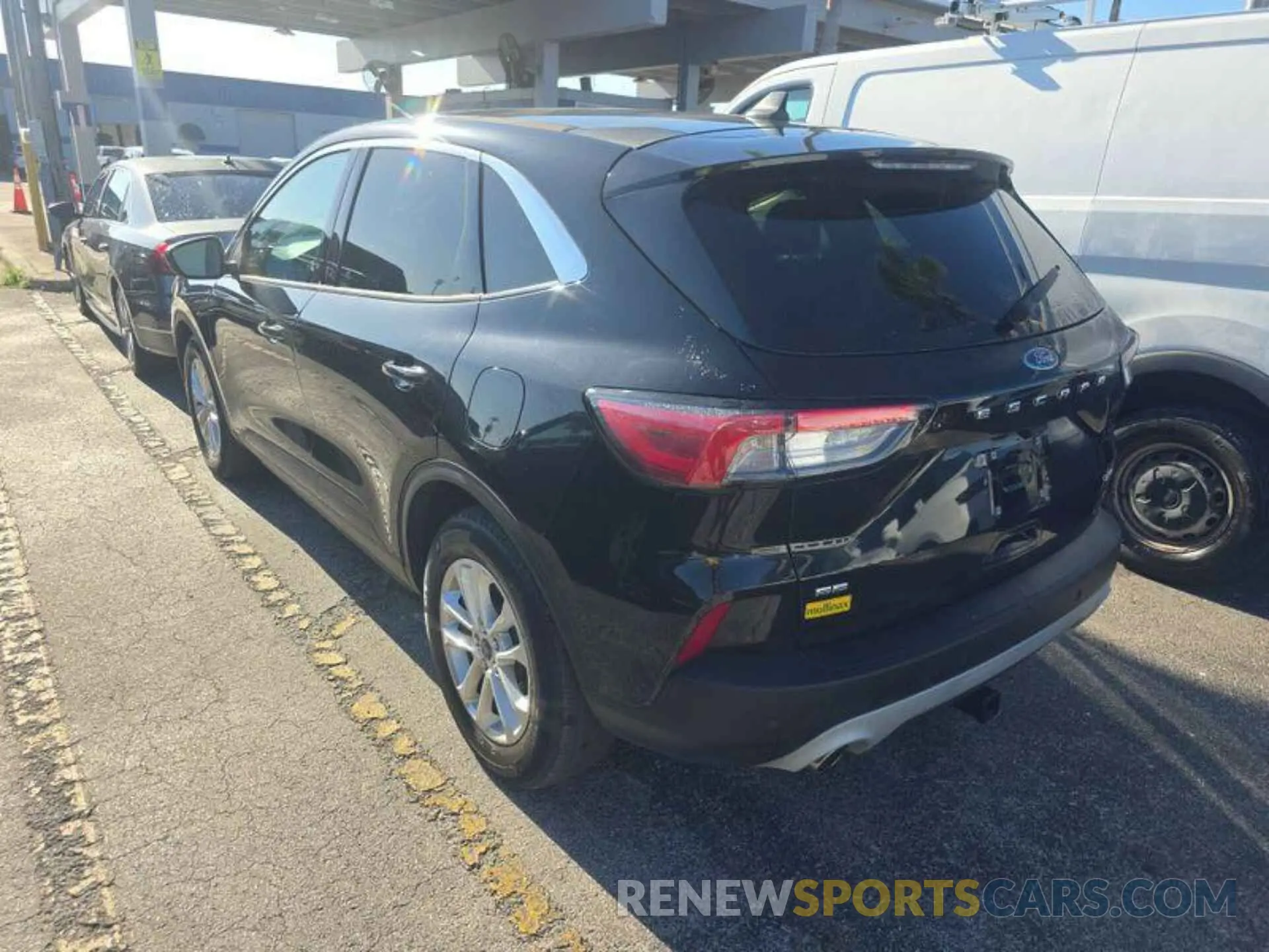 8 Photograph of a damaged car 1FMCU0BZ6MUA51557 FORD ESCAPE 2021