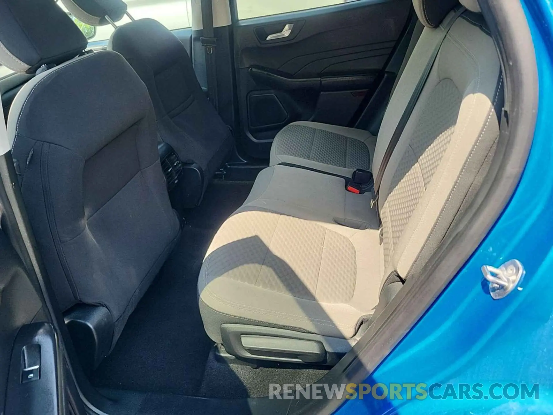 14 Photograph of a damaged car 1FMCU0BZ7MUA52507 FORD ESCAPE 2021