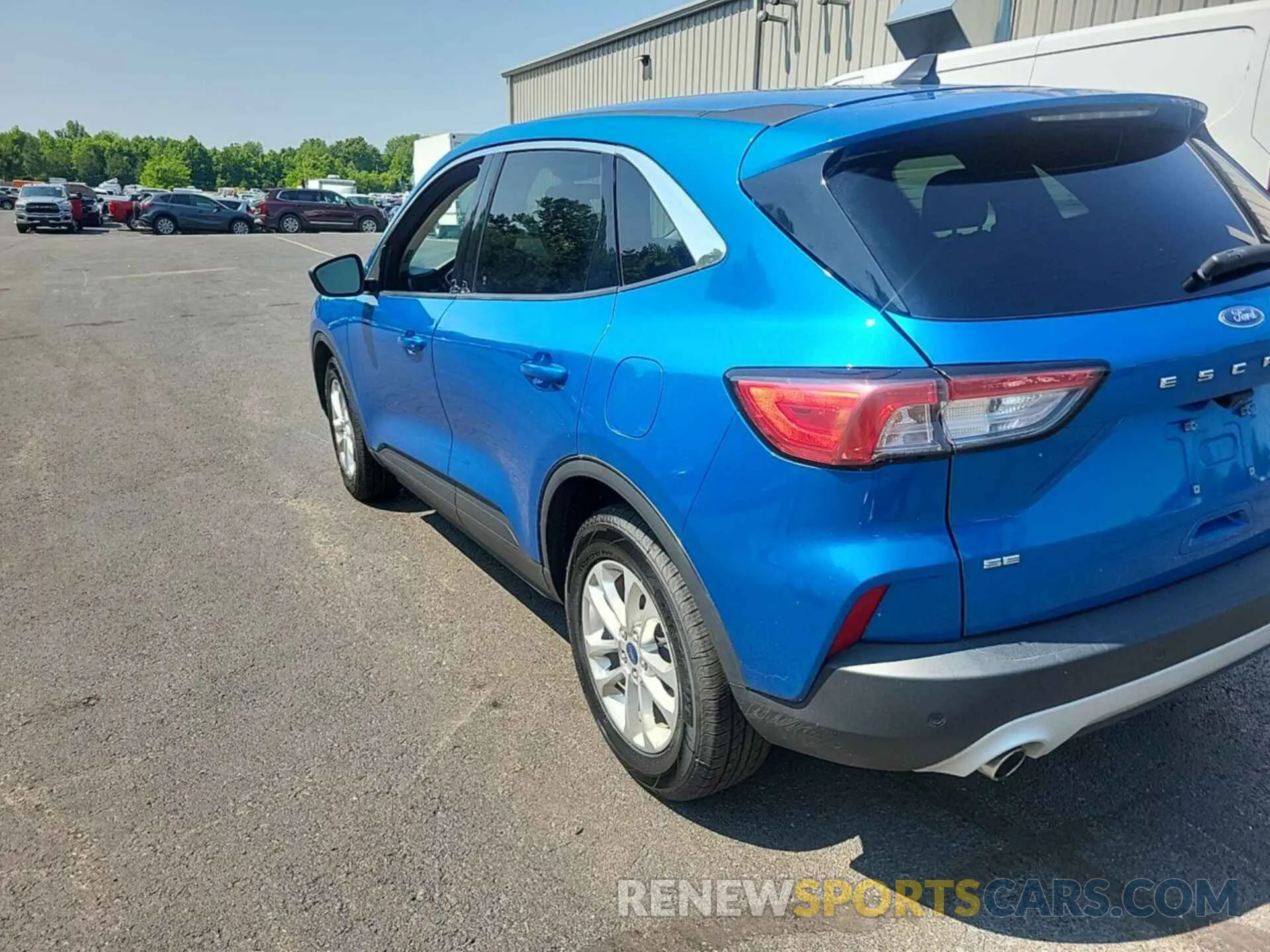 28 Photograph of a damaged car 1FMCU0BZ7MUA52507 FORD ESCAPE 2021