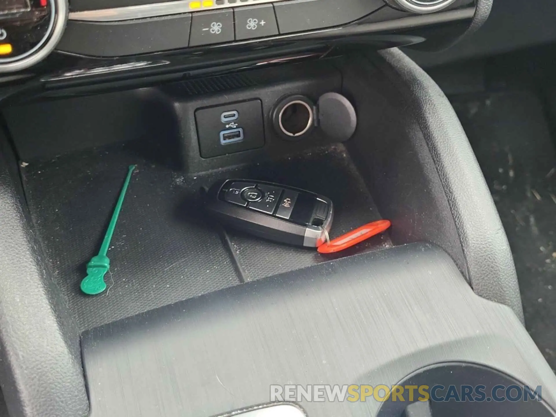 3 Photograph of a damaged car 1FMCU0BZ7MUB07411 FORD ESCAPE 2021