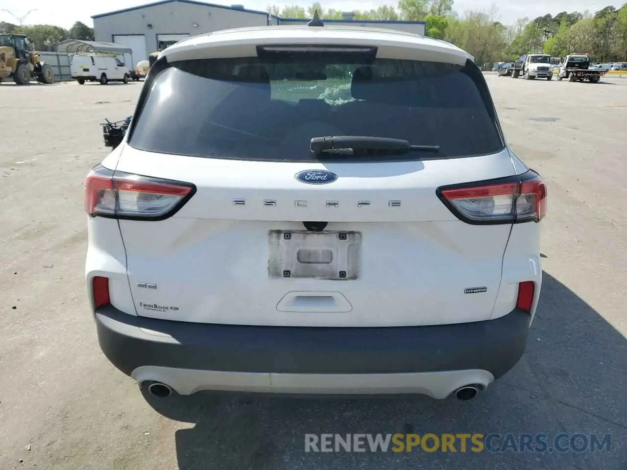 6 Photograph of a damaged car 1FMCU0BZ8MUA03767 FORD ESCAPE 2021