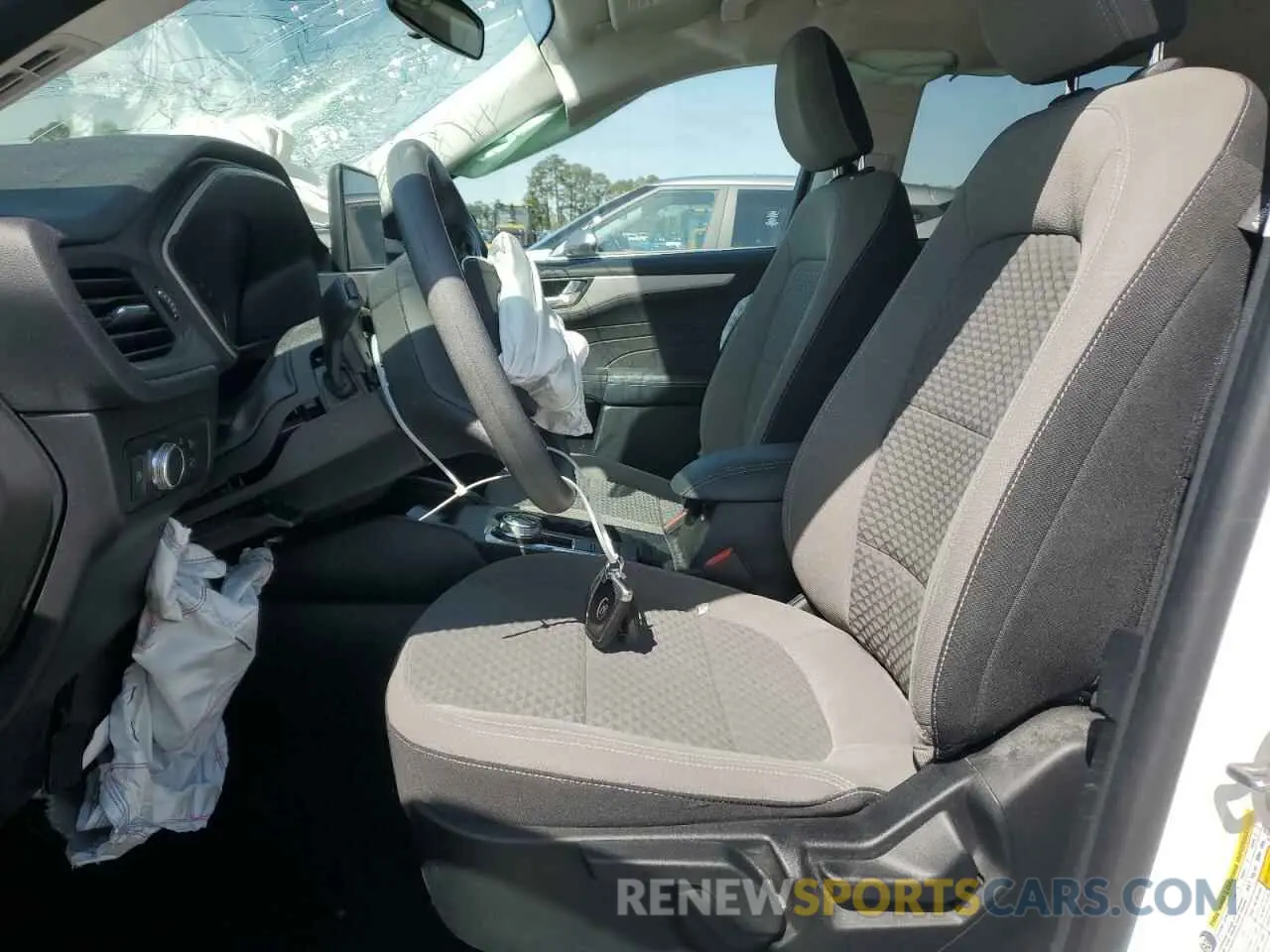 7 Photograph of a damaged car 1FMCU0BZ8MUA03767 FORD ESCAPE 2021