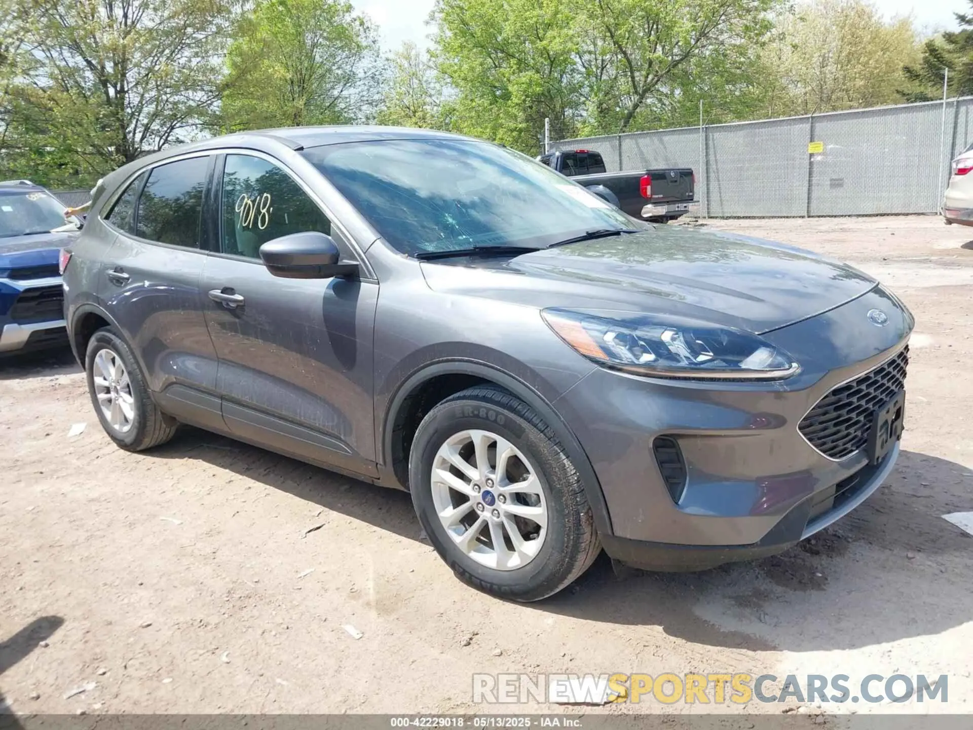 1 Photograph of a damaged car 1FMCU0BZ8MUA09021 FORD ESCAPE 2021