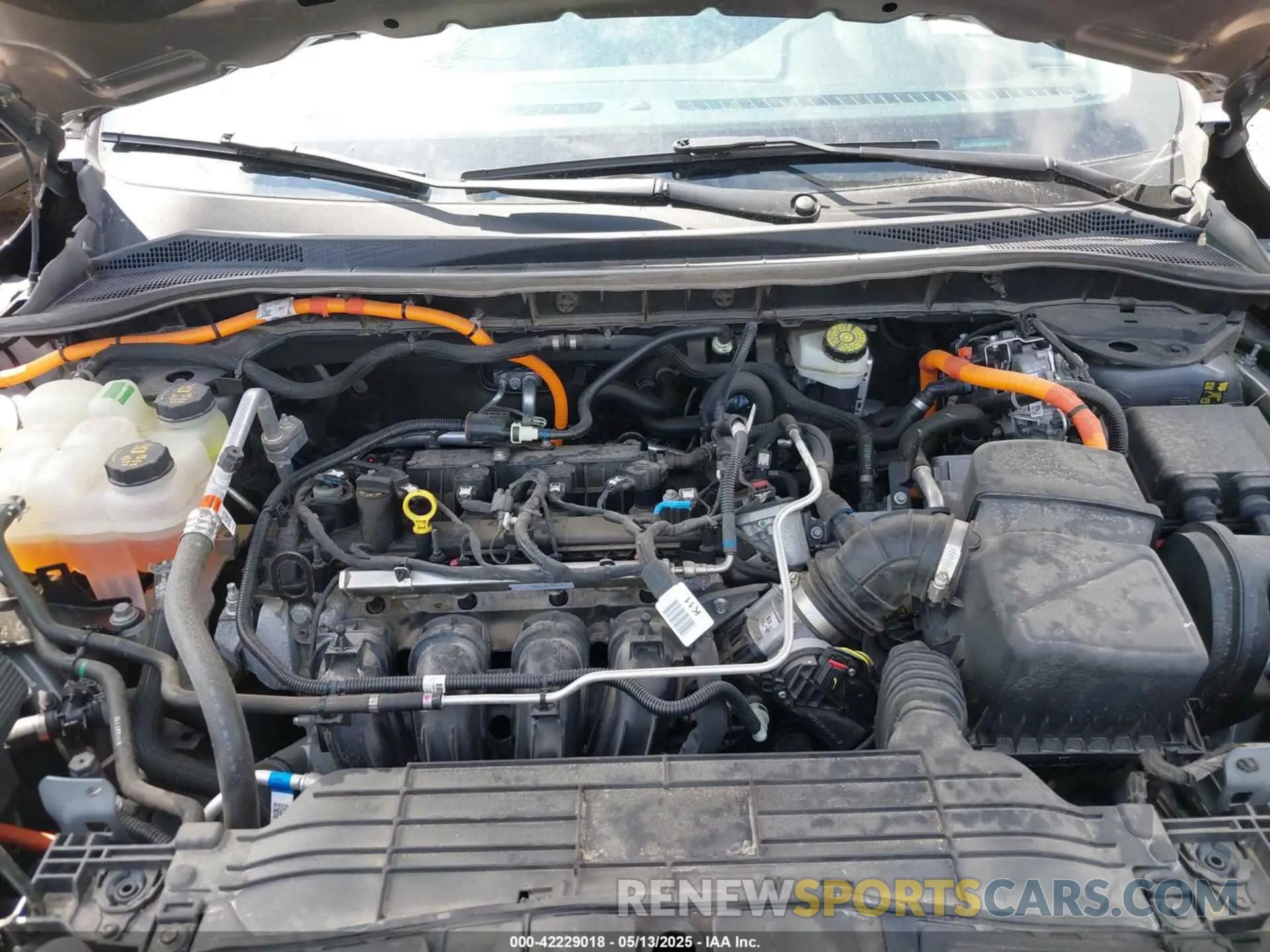 10 Photograph of a damaged car 1FMCU0BZ8MUA09021 FORD ESCAPE 2021