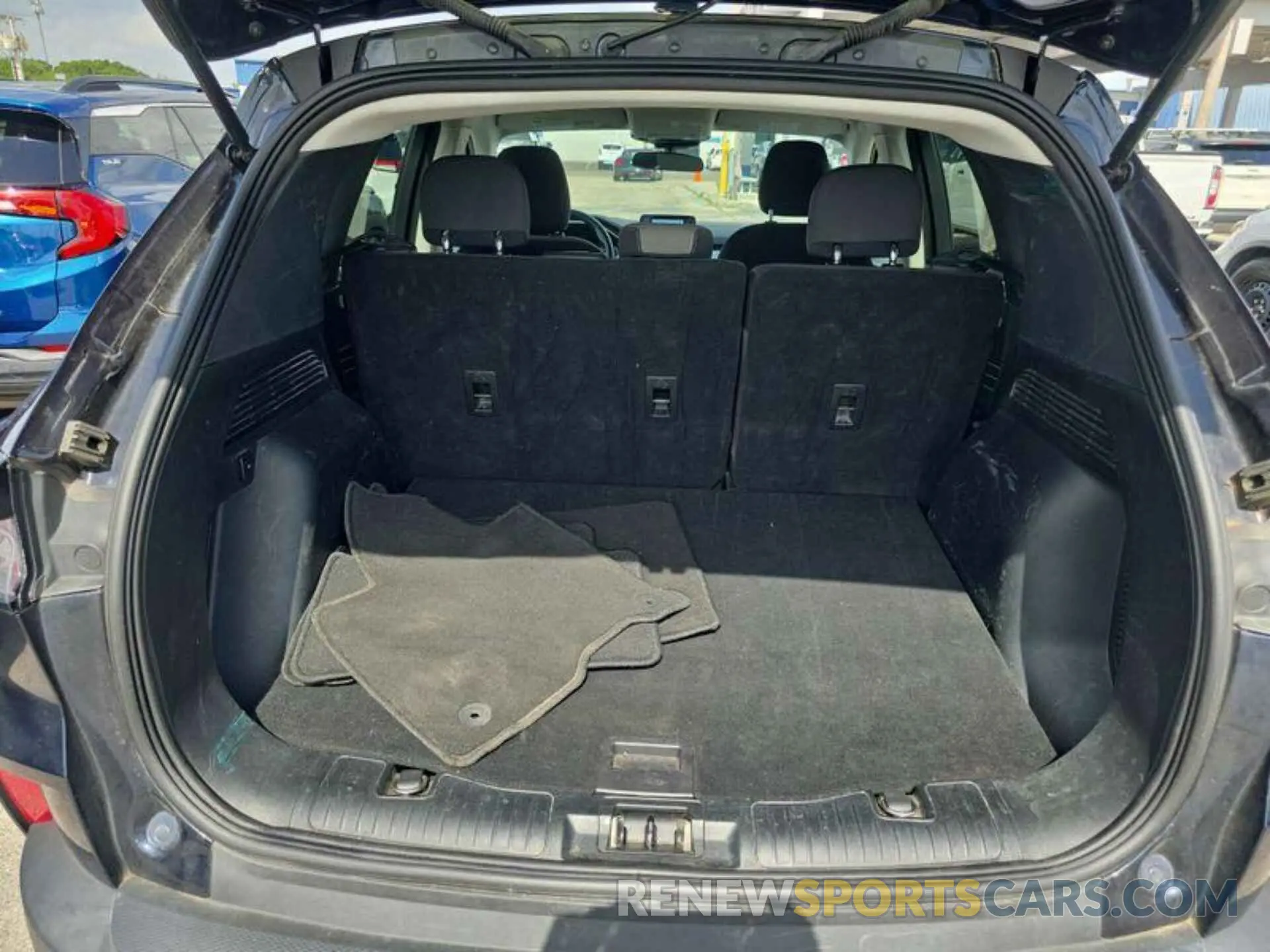 16 Photograph of a damaged car 1FMCU0BZ8MUA52323 FORD ESCAPE 2021