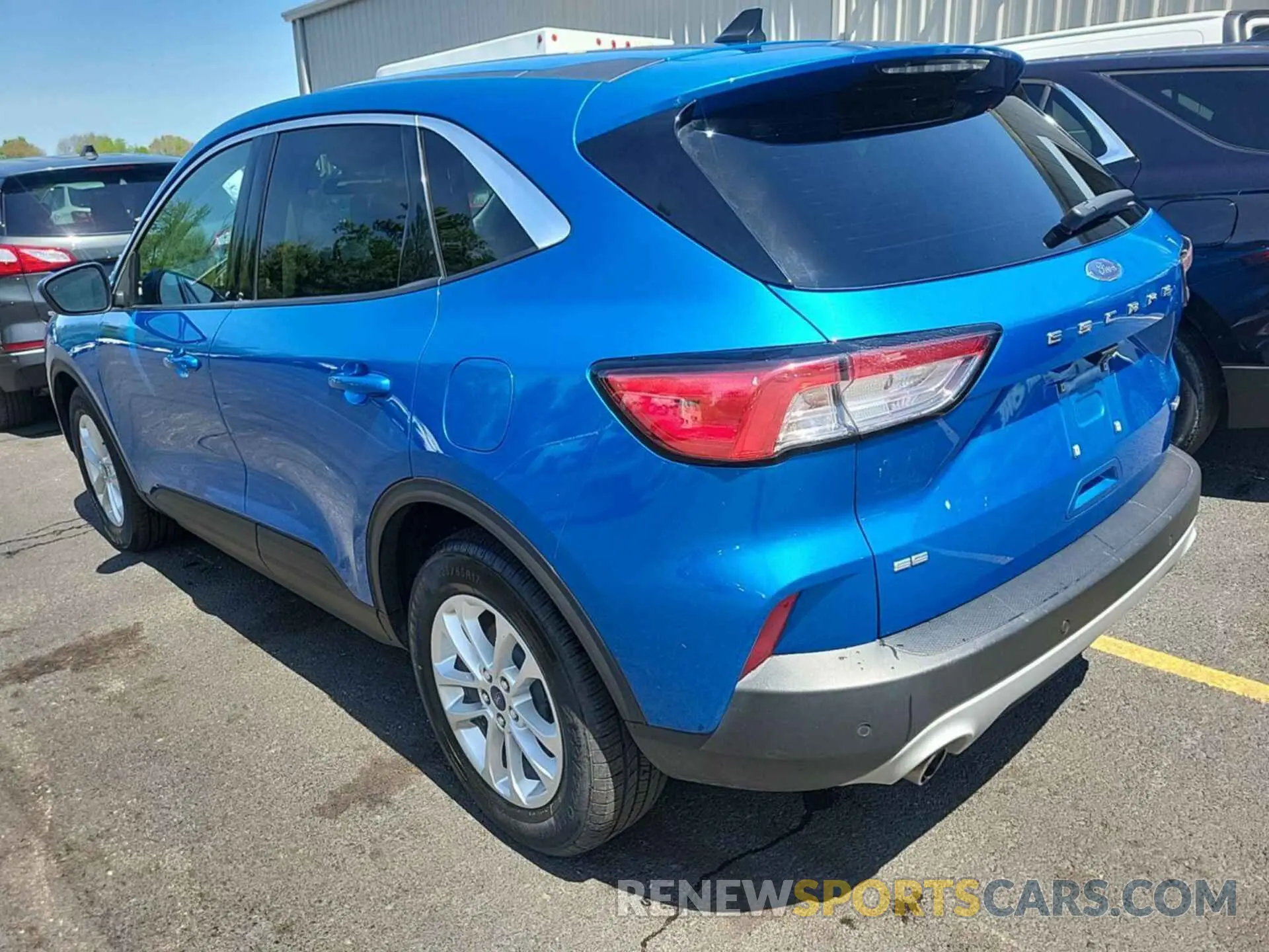 22 Photograph of a damaged car 1FMCU0BZ8MUA52578 FORD ESCAPE 2021