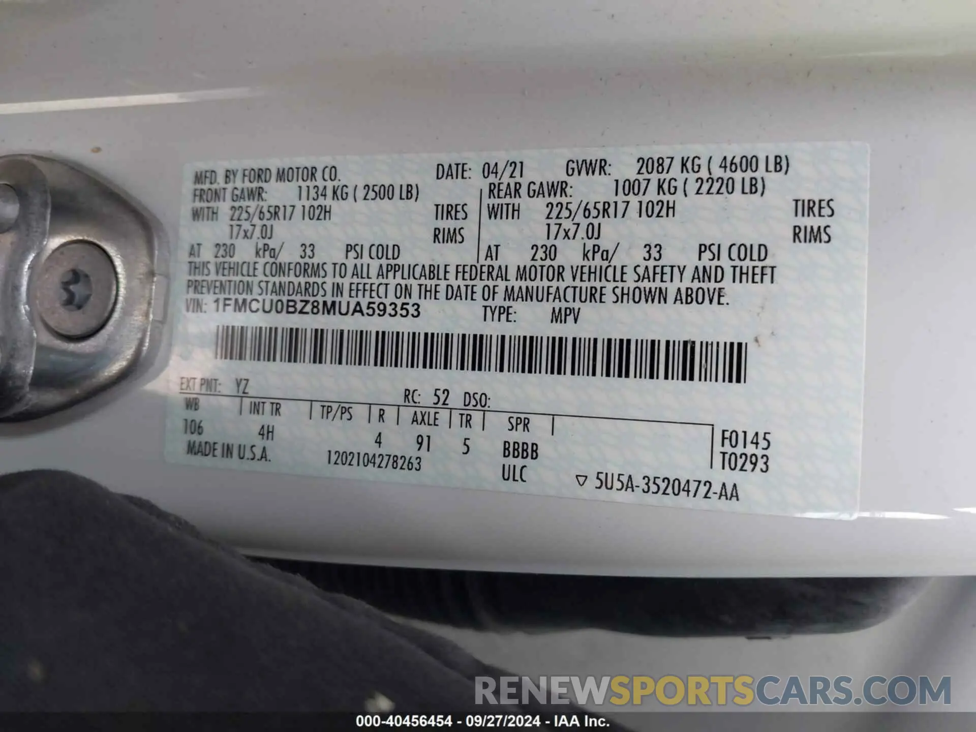 9 Photograph of a damaged car 1FMCU0BZ8MUA59353 FORD ESCAPE 2021