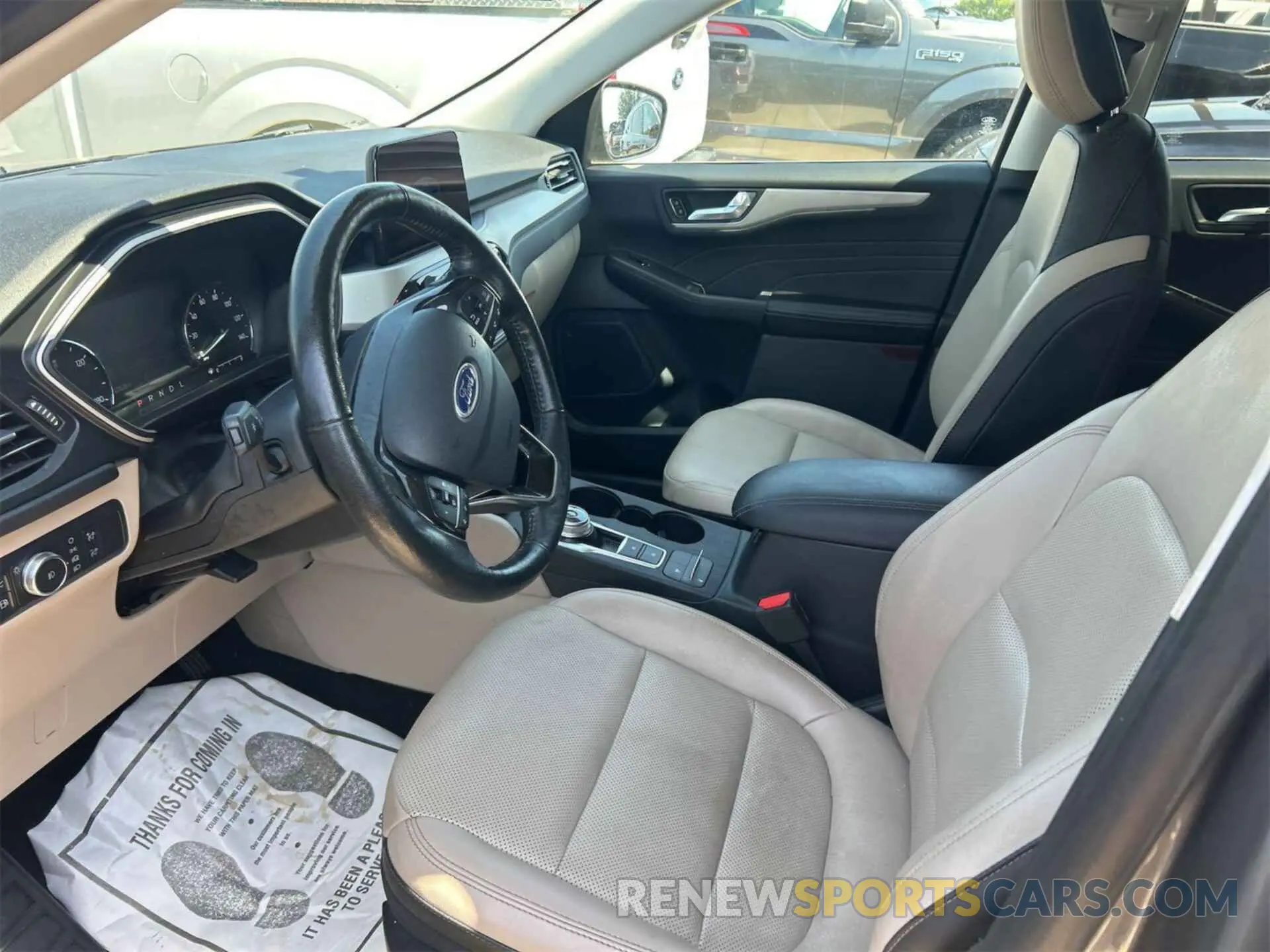 10 Photograph of a damaged car 1FMCU0CZ0MUA53013 FORD ESCAPE 2021