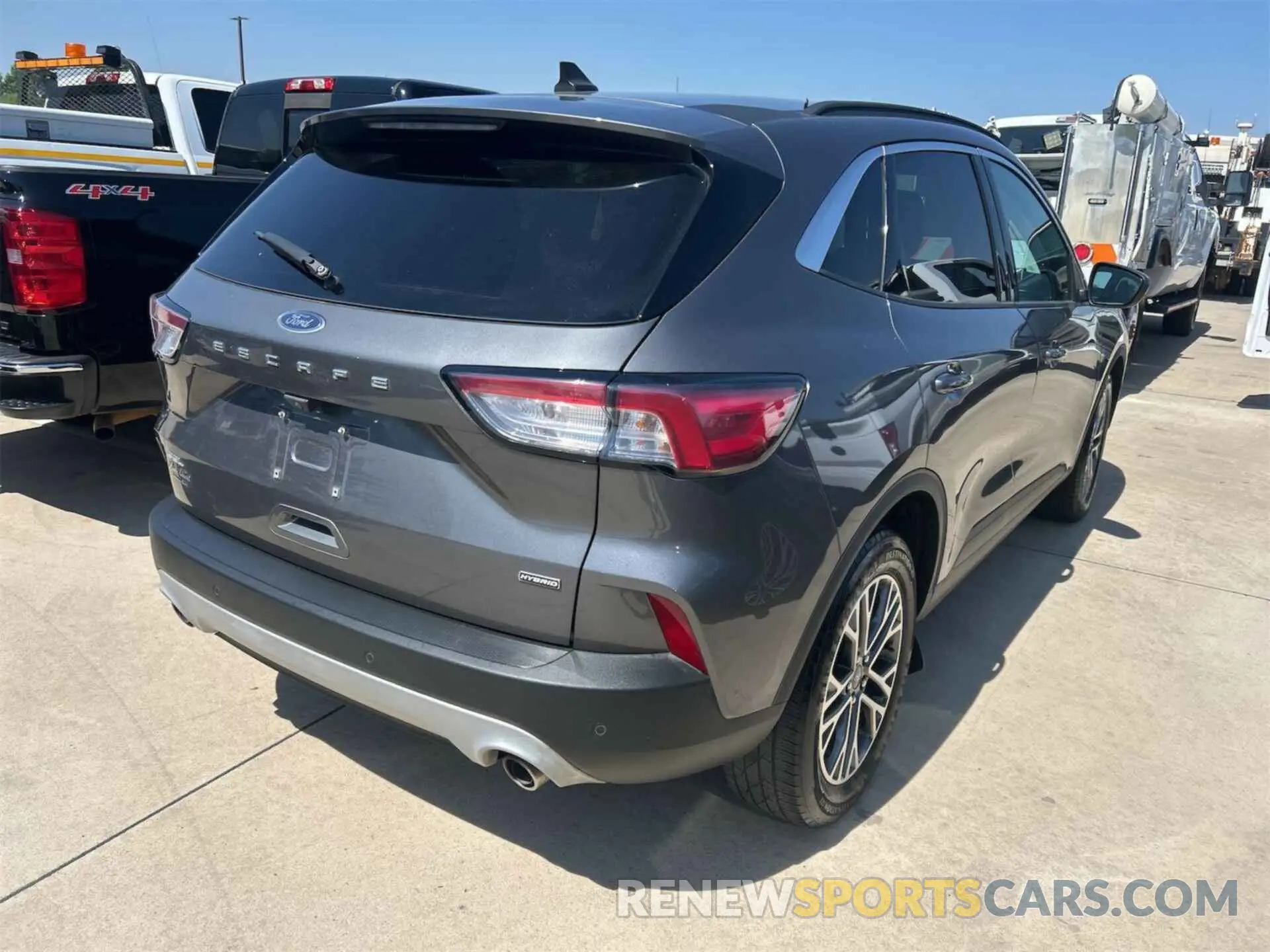 16 Photograph of a damaged car 1FMCU0CZ0MUA53013 FORD ESCAPE 2021