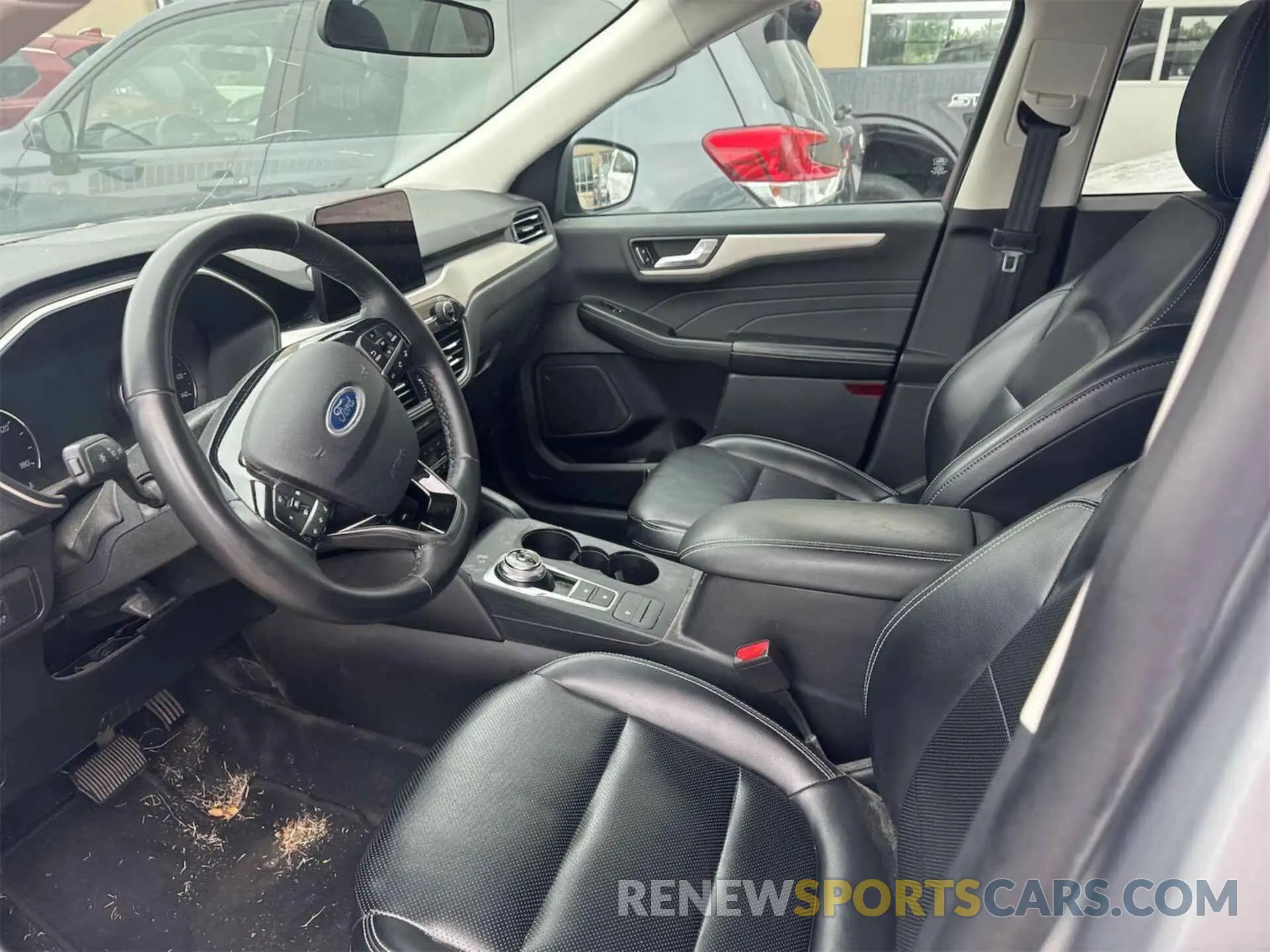 13 Photograph of a damaged car 1FMCU0CZ1MUB25630 FORD ESCAPE 2021