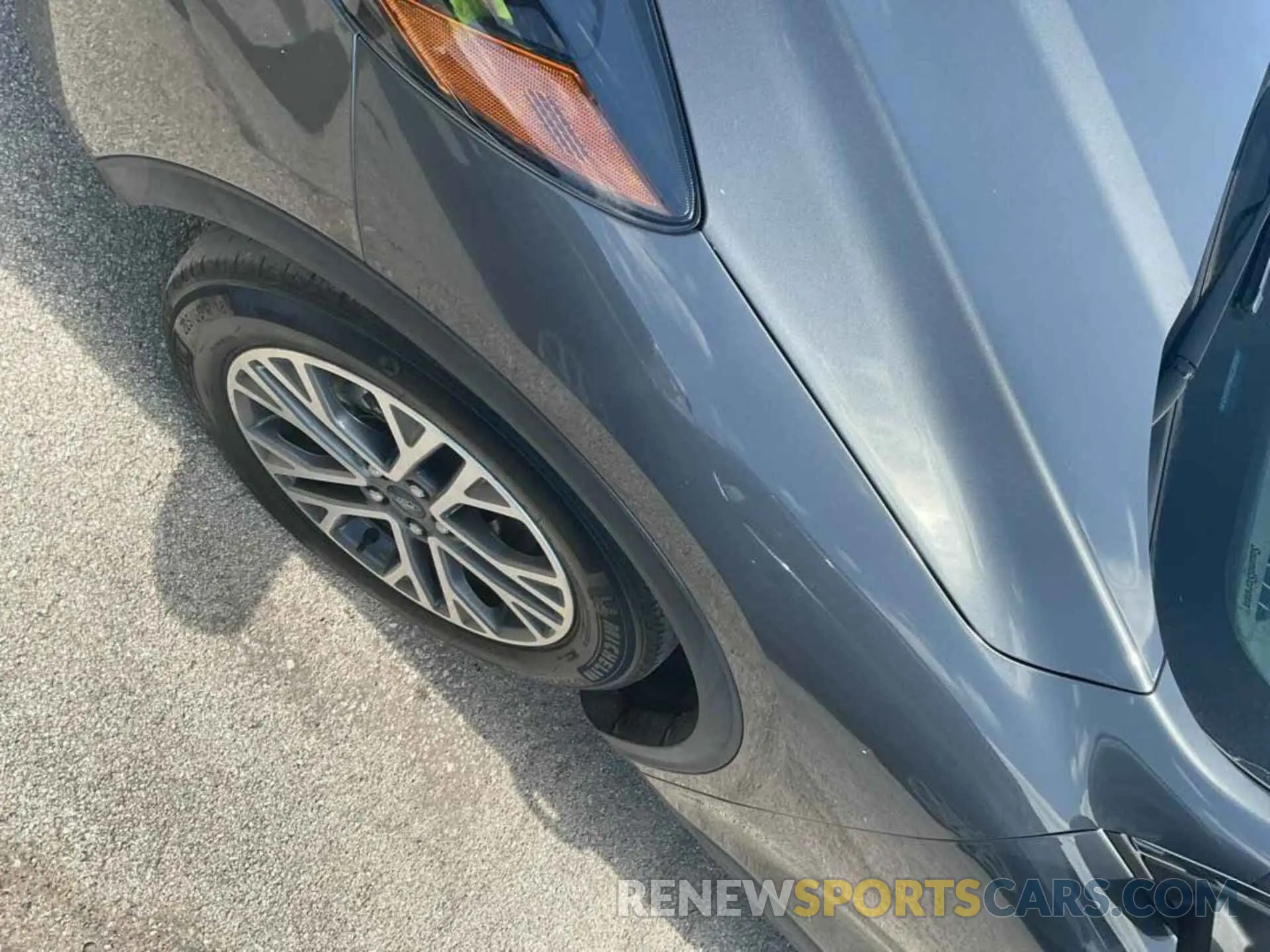 22 Photograph of a damaged car 1FMCU0CZ2MUA53143 FORD ESCAPE 2021