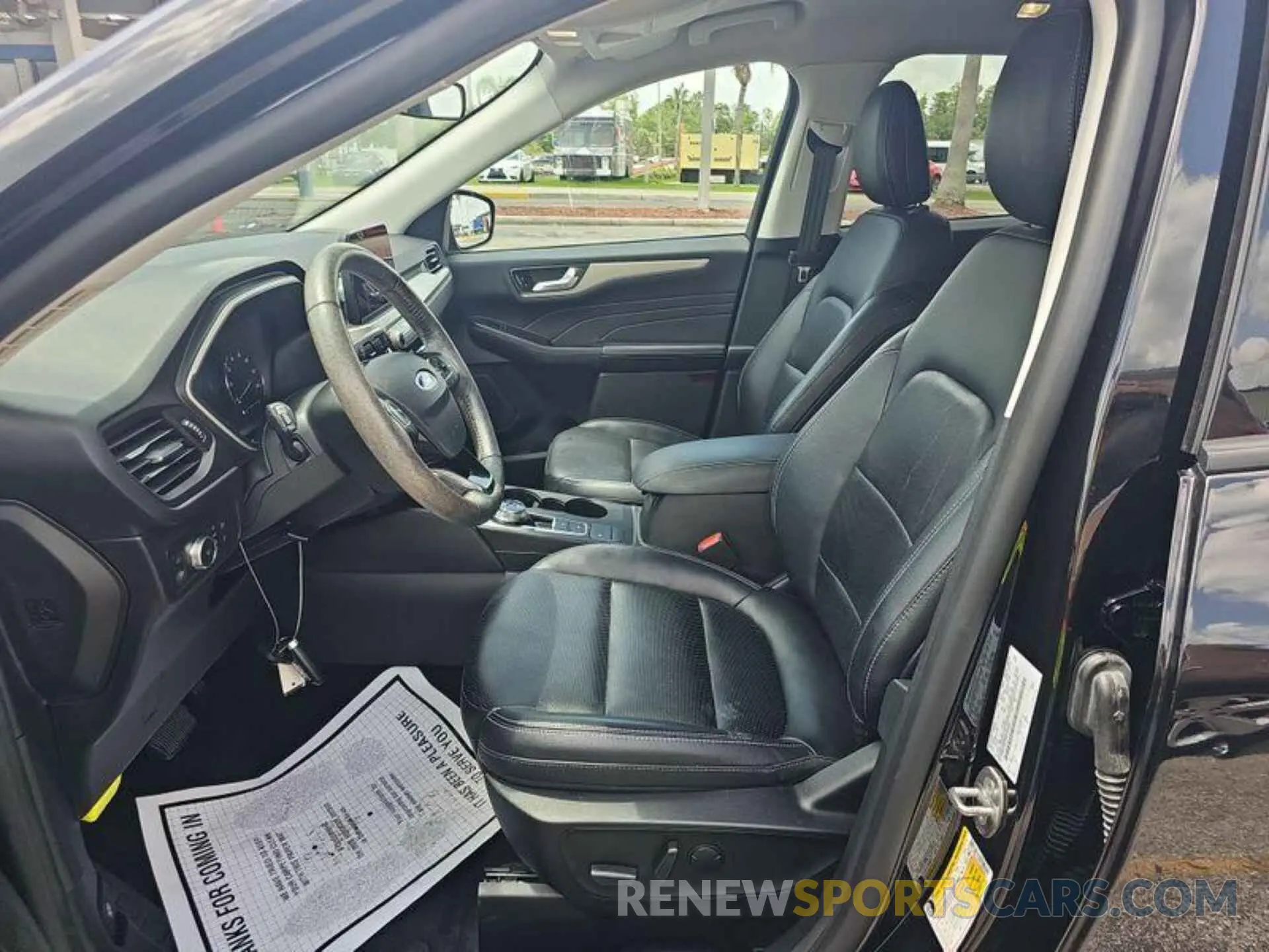 1 Photograph of a damaged car 1FMCU0CZ4MUA54097 FORD ESCAPE 2021
