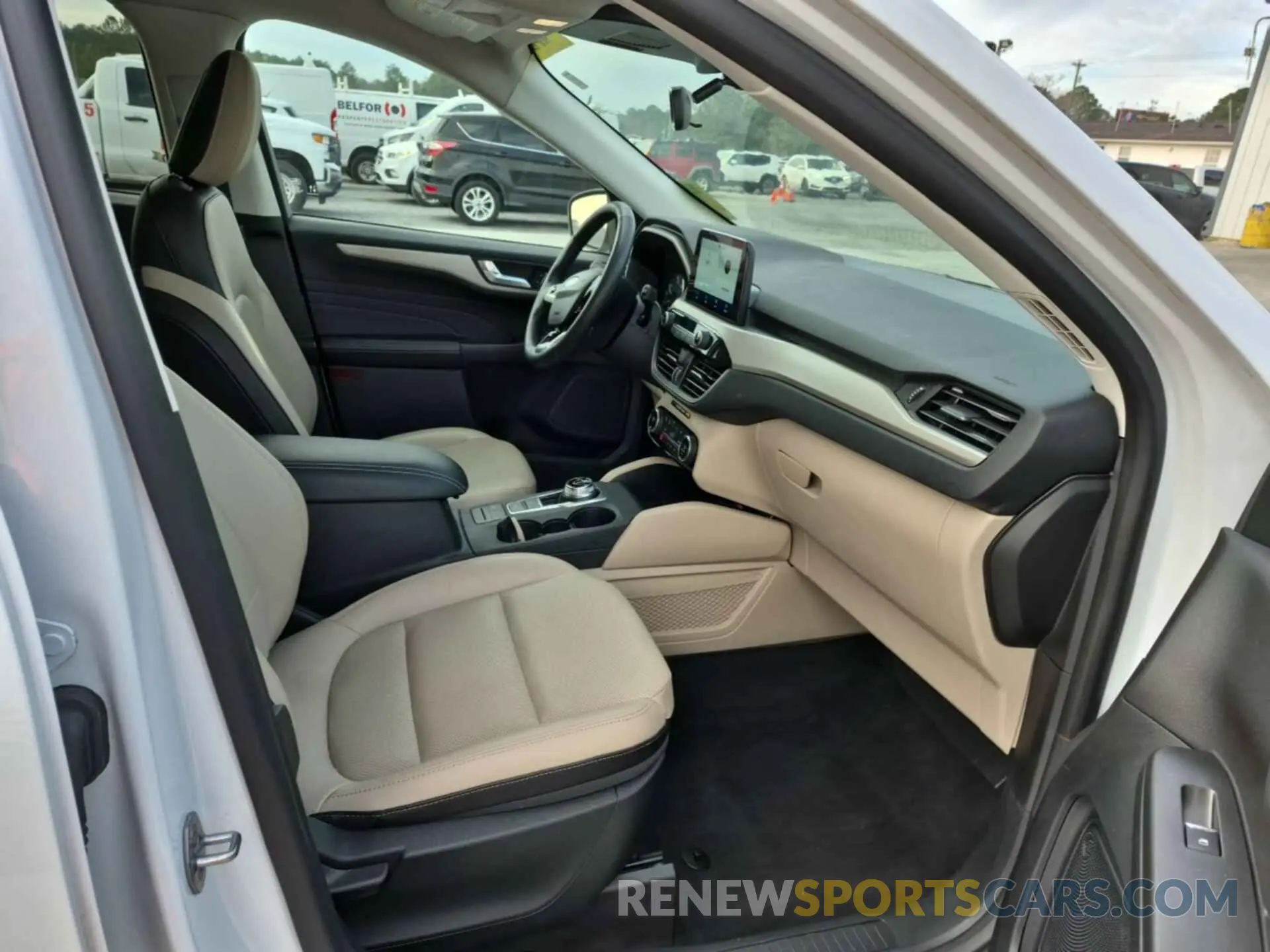 3 Photograph of a damaged car 1FMCU0CZ5MUA54416 FORD ESCAPE 2021