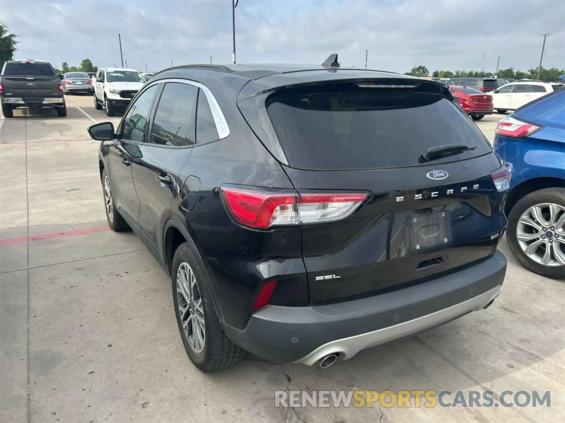 5 Photograph of a damaged car 1FMCU0CZ8MUB25933 FORD ESCAPE 2021