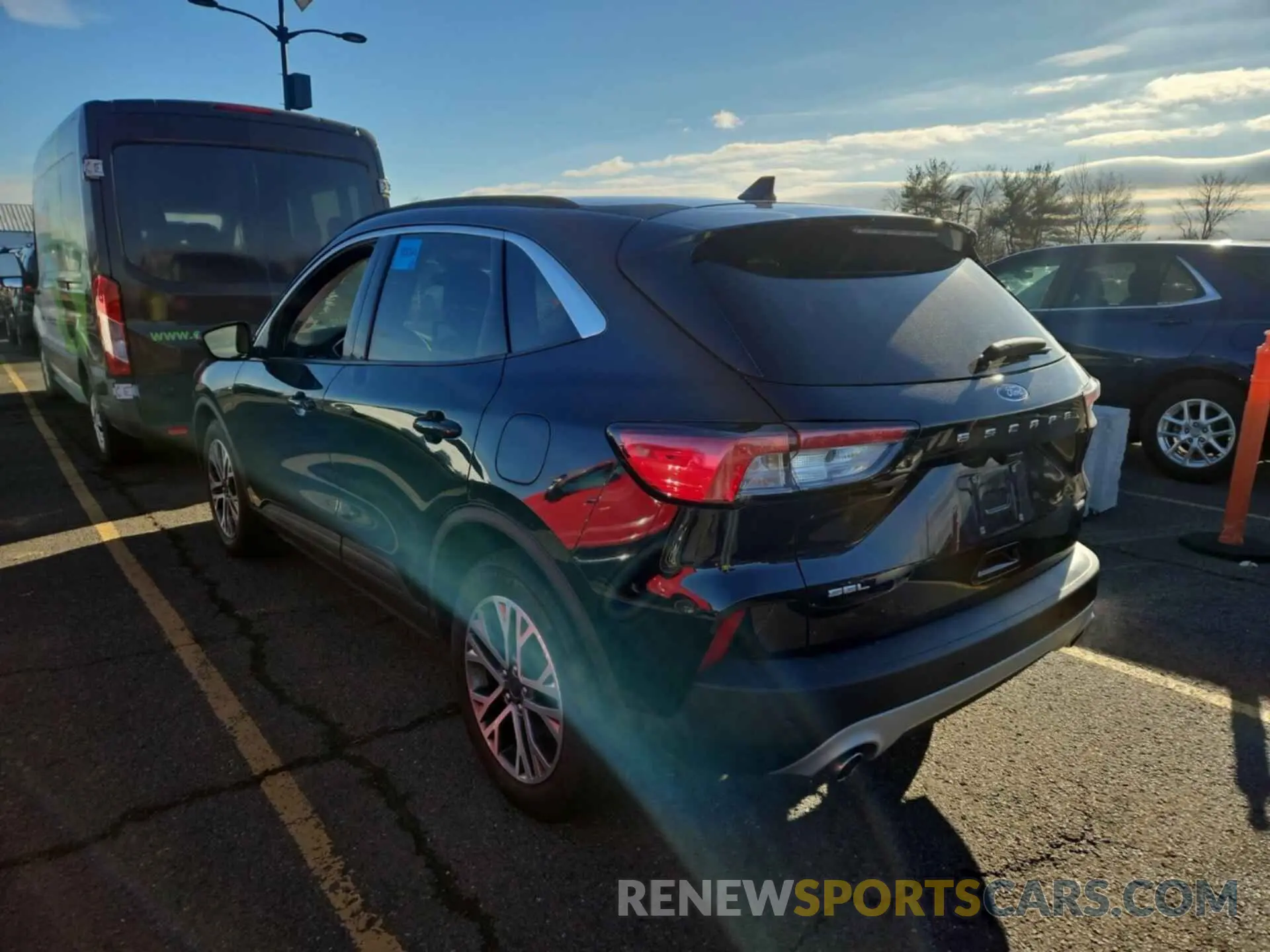 19 Photograph of a damaged car 1FMCU0CZ9MUA42432 FORD ESCAPE 2021