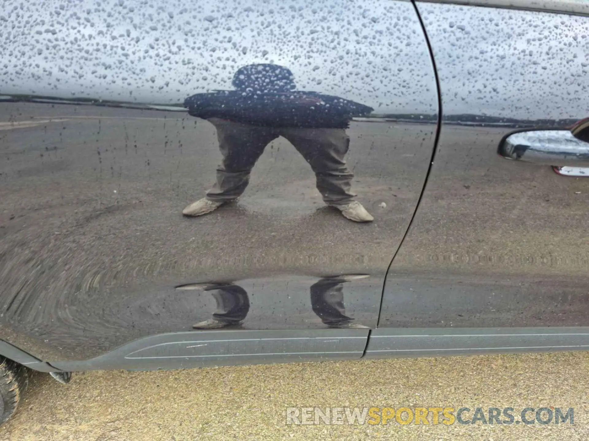 19 Photograph of a damaged car 1FMCU0CZ9MUB25164 FORD ESCAPE 2021