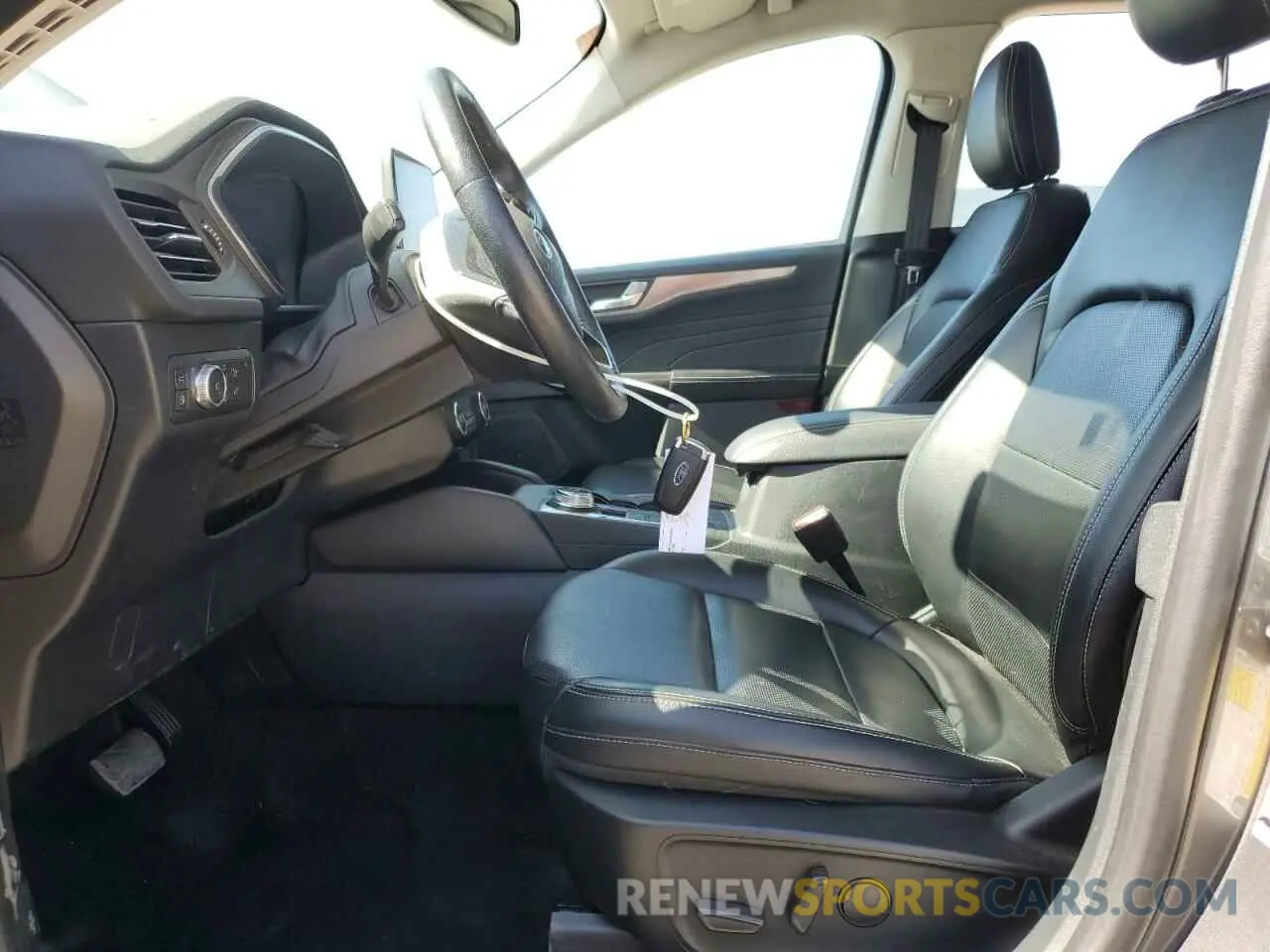 7 Photograph of a damaged car 1FMCU0DZ1MUA16227 FORD ESCAPE 2021