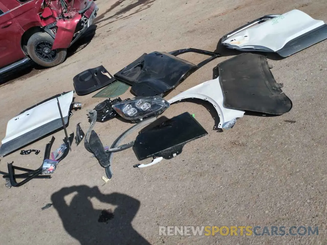 12 Photograph of a damaged car 1FMCU0DZ2MUB02954 FORD ESCAPE 2021