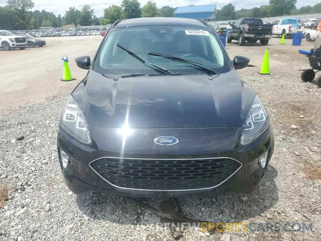 5 Photograph of a damaged car 1FMCU0DZ8MUA18315 FORD ESCAPE 2021