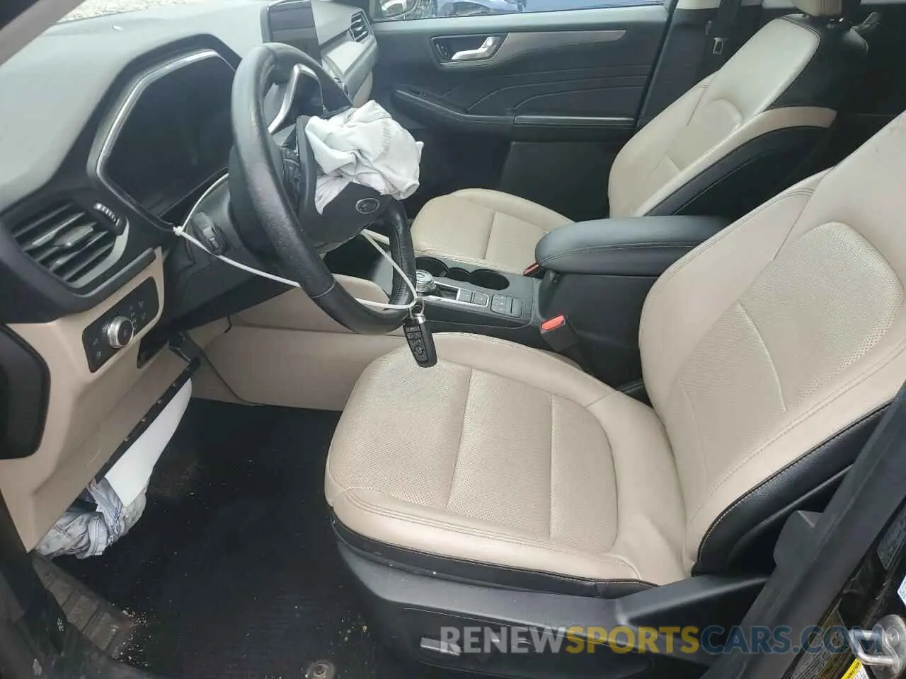7 Photograph of a damaged car 1FMCU0DZ8MUA18315 FORD ESCAPE 2021
