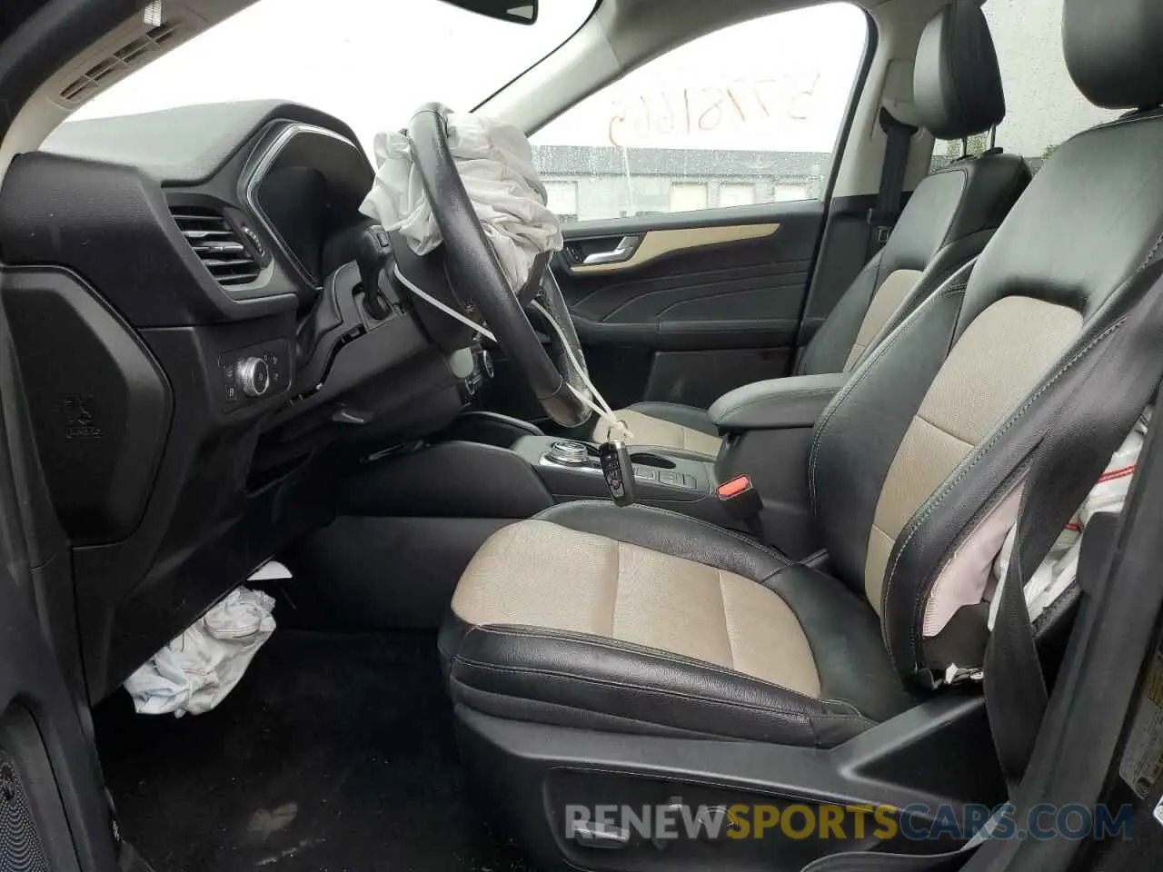 7 Photograph of a damaged car 1FMCU0DZ9MUA12040 FORD ESCAPE 2021