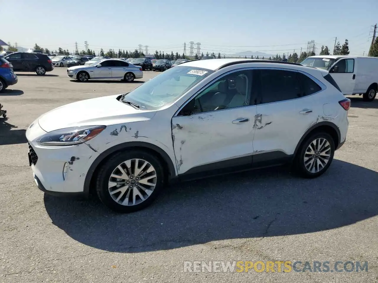 1 Photograph of a damaged car 1FMCU0DZ9MUA21577 FORD ESCAPE 2021