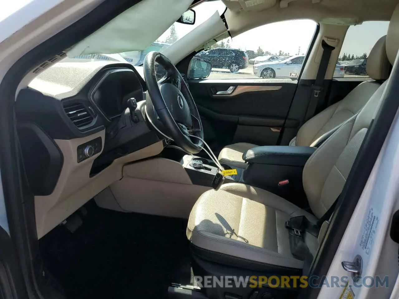 7 Photograph of a damaged car 1FMCU0DZ9MUA21577 FORD ESCAPE 2021