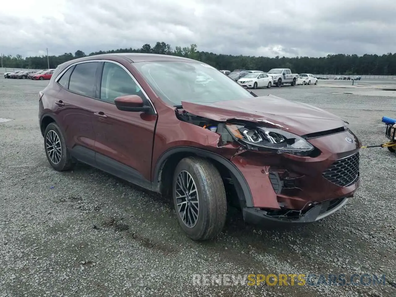 4 Photograph of a damaged car 1FMCU0EZXMUB22013 FORD ESCAPE 2021