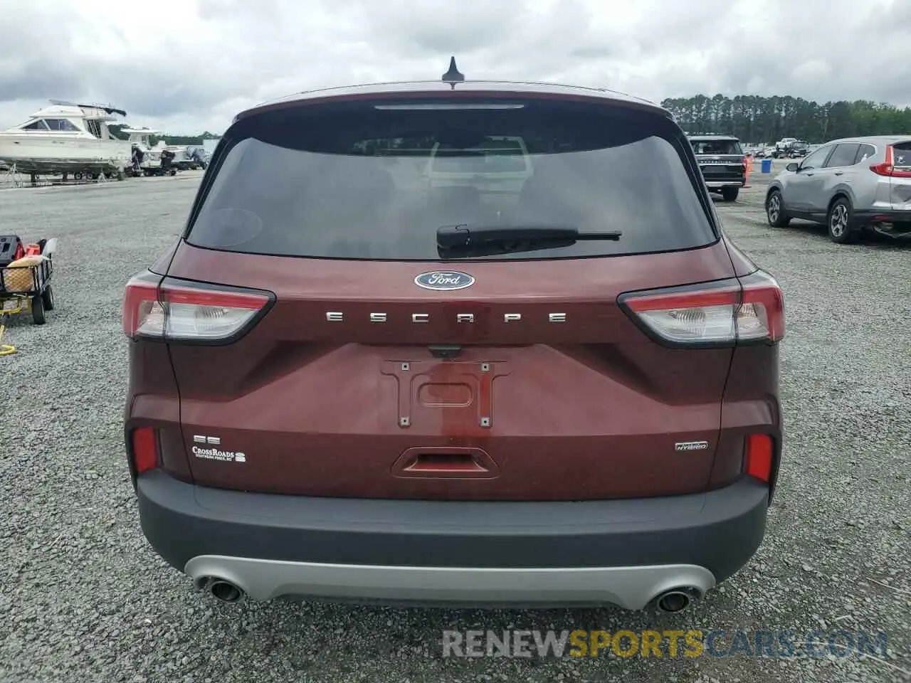 6 Photograph of a damaged car 1FMCU0EZXMUB22013 FORD ESCAPE 2021