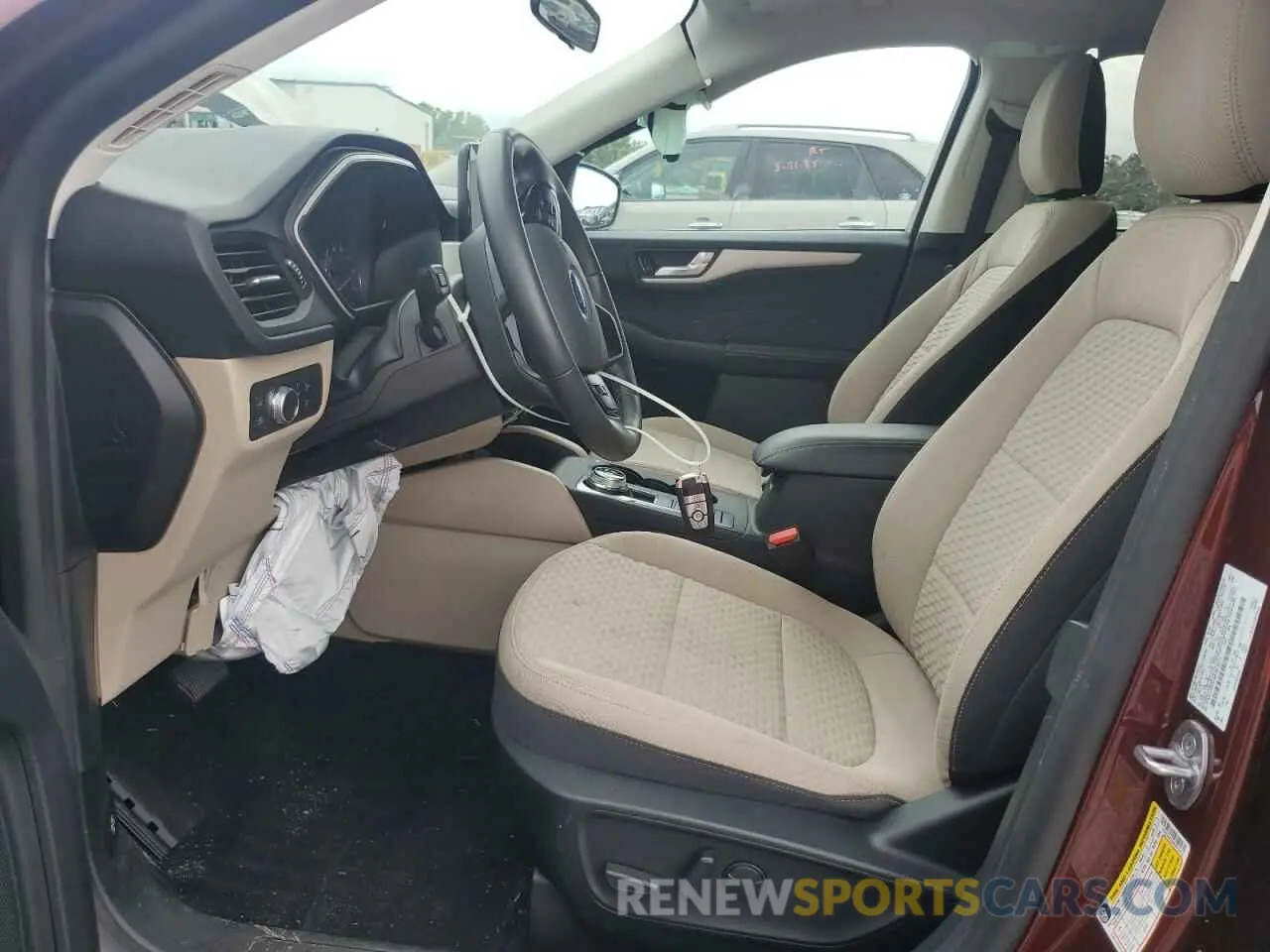 7 Photograph of a damaged car 1FMCU0EZXMUB22013 FORD ESCAPE 2021