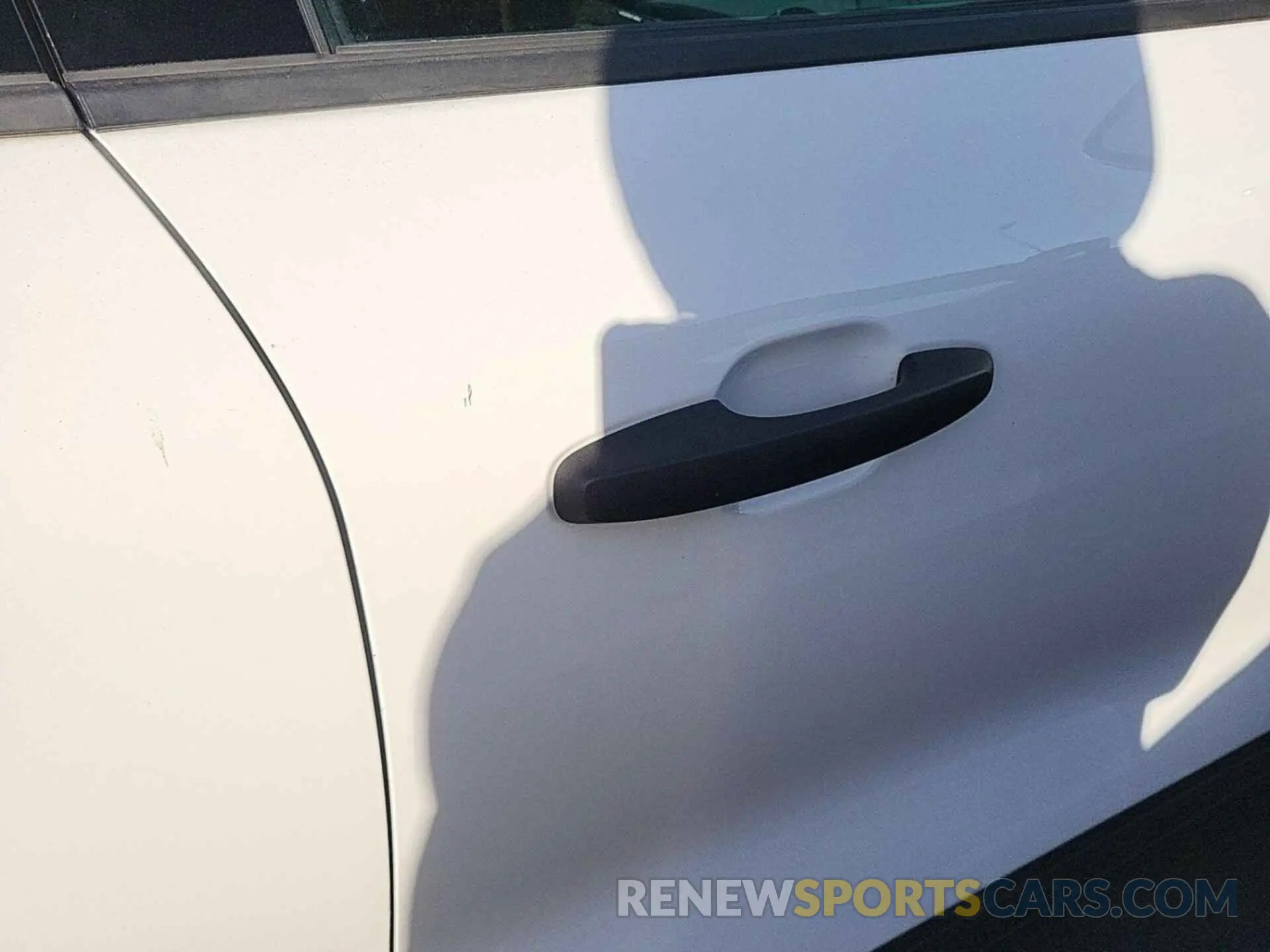 14 Photograph of a damaged car 1FMCU0F60MUA89060 FORD ESCAPE 2021