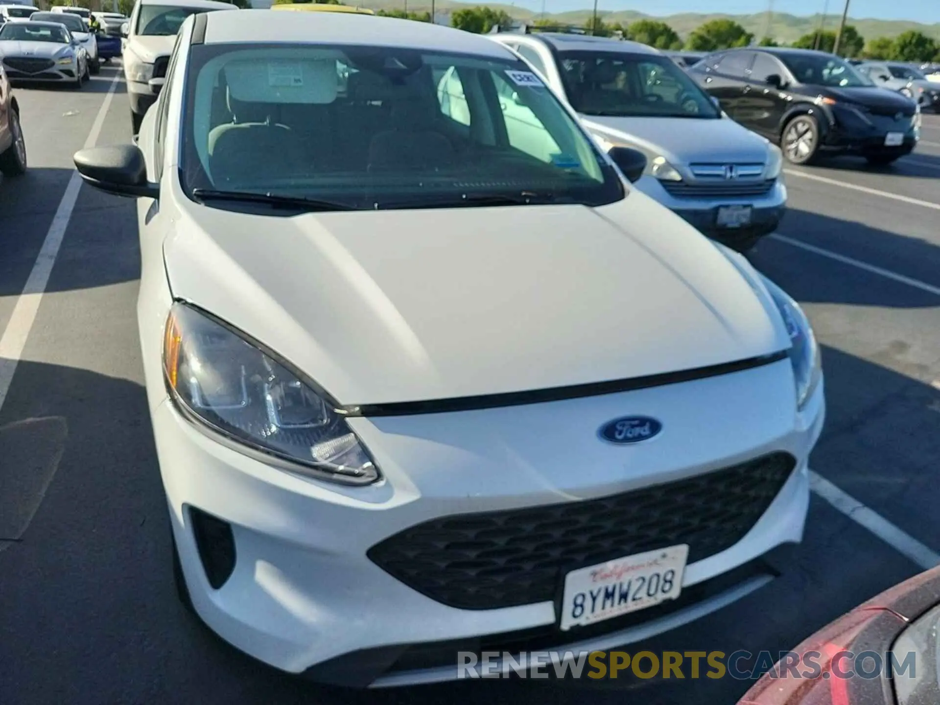 16 Photograph of a damaged car 1FMCU0F60MUA89060 FORD ESCAPE 2021