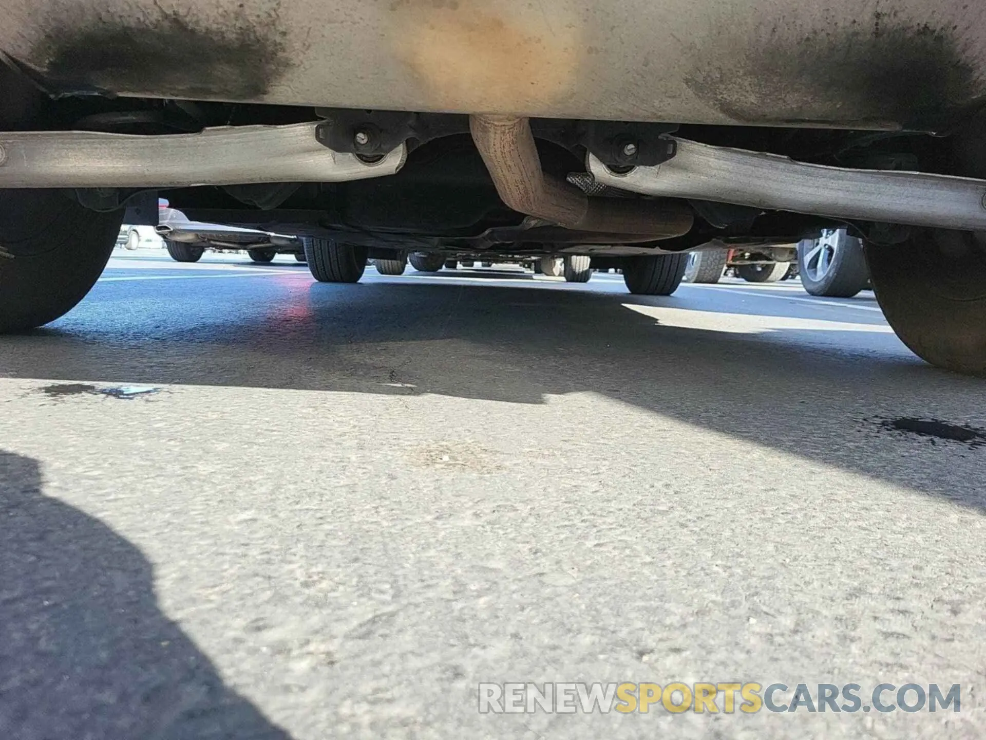 17 Photograph of a damaged car 1FMCU0F60MUA89060 FORD ESCAPE 2021