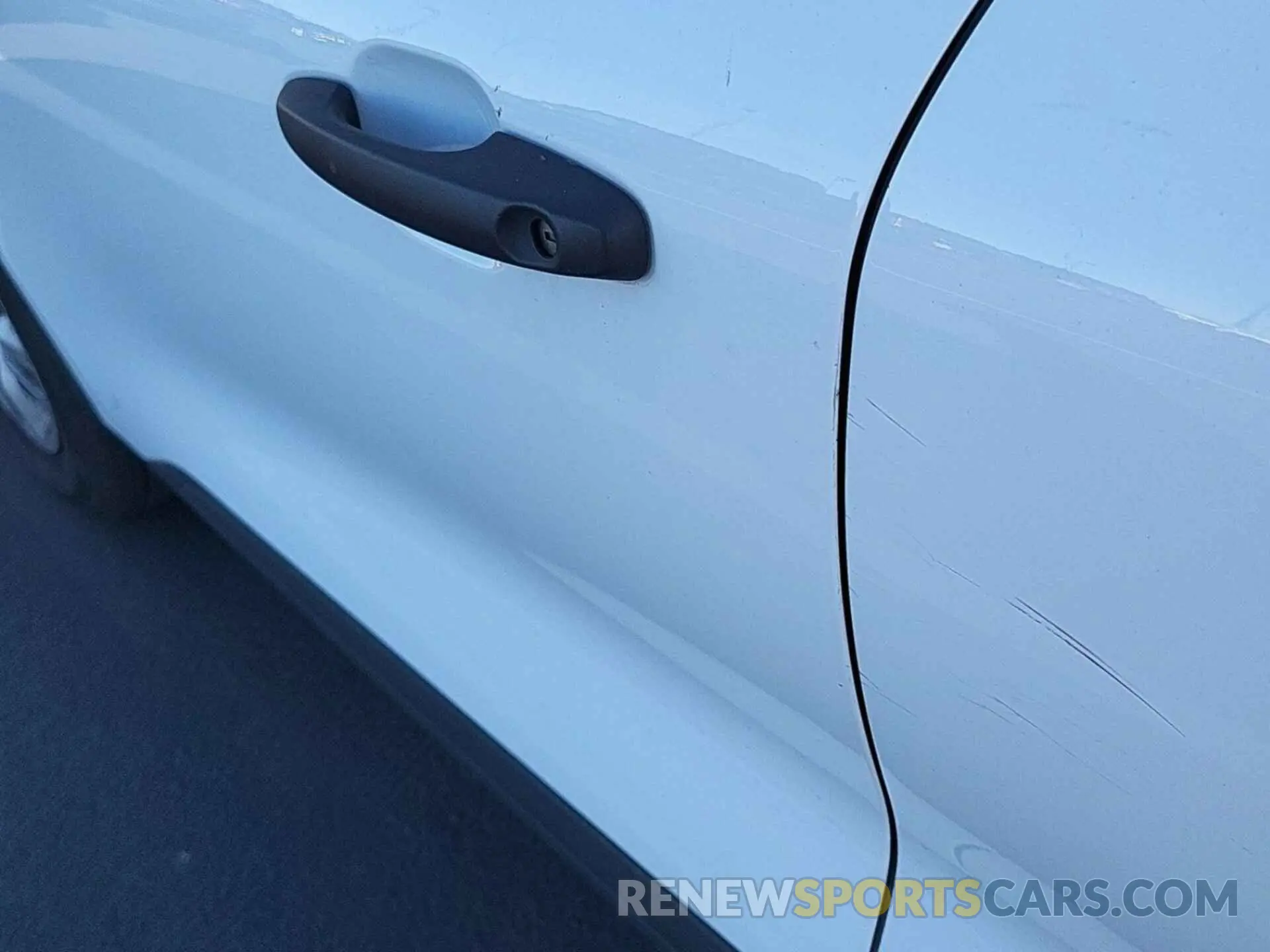 30 Photograph of a damaged car 1FMCU0F60MUA89060 FORD ESCAPE 2021