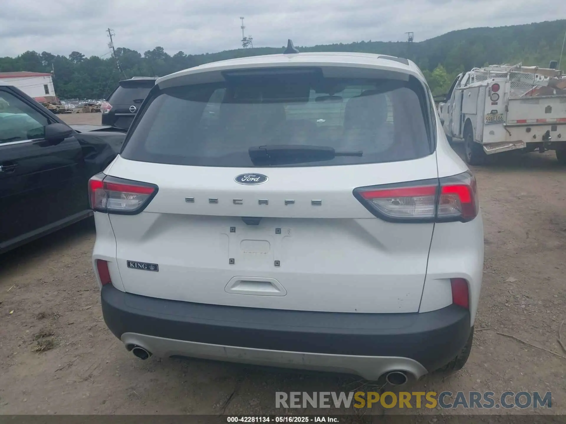 16 Photograph of a damaged car 1FMCU0F62MUA77668 FORD ESCAPE 2021