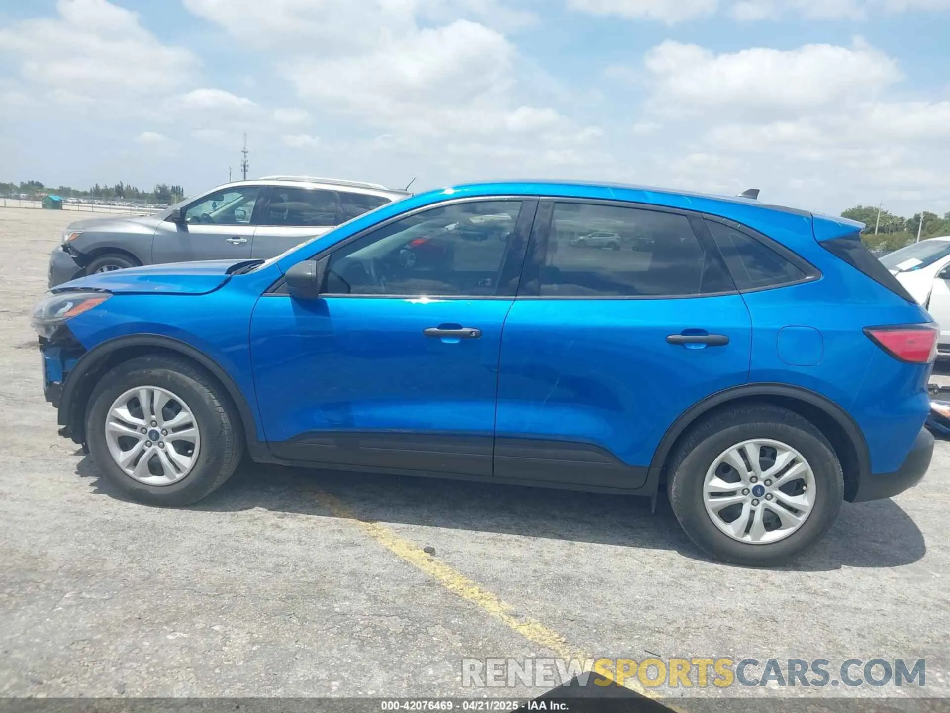 15 Photograph of a damaged car 1FMCU0F64MUA25779 FORD ESCAPE 2021