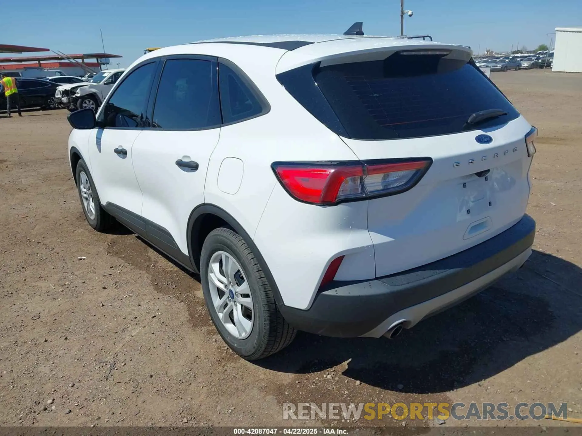 3 Photograph of a damaged car 1FMCU0F66MUA84316 FORD ESCAPE 2021