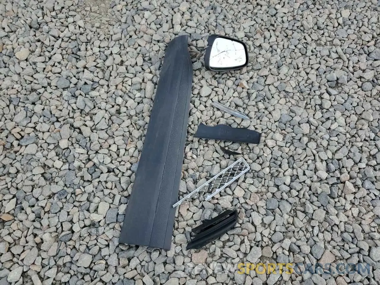 13 Photograph of a damaged car 1FMCU0F67MUA47632 FORD ESCAPE 2021