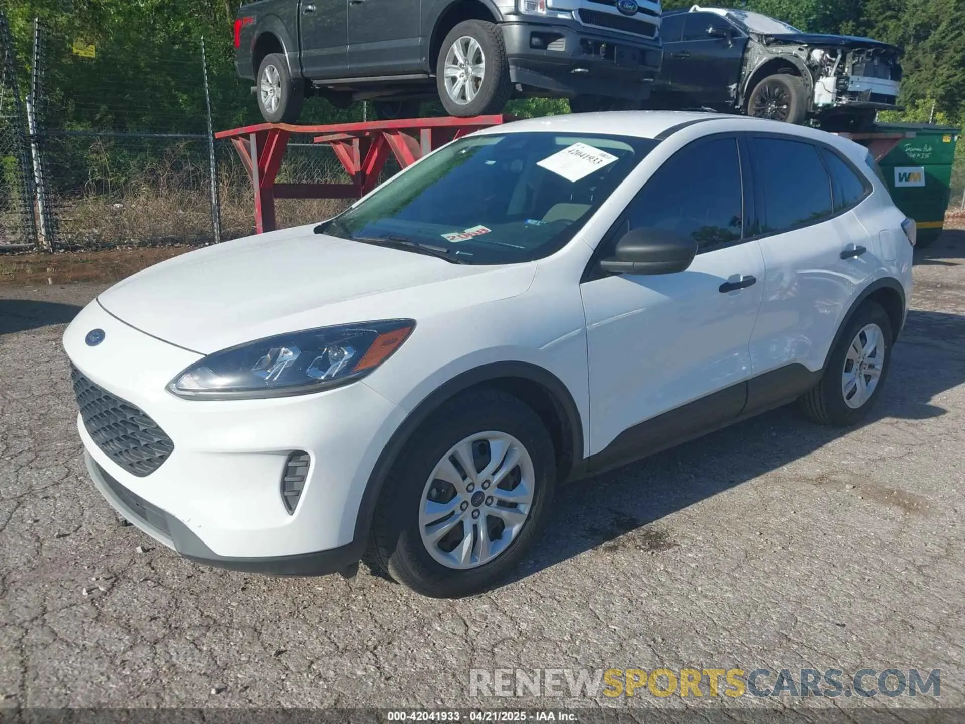 2 Photograph of a damaged car 1FMCU0F67MUA84633 FORD ESCAPE 2021