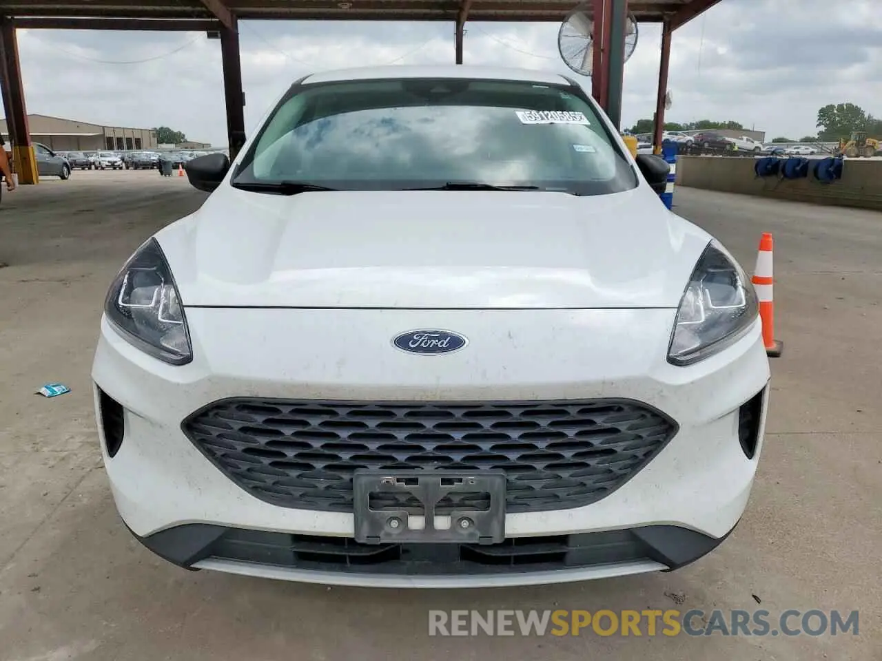 5 Photograph of a damaged car 1FMCU0F68MUA84219 FORD ESCAPE 2021