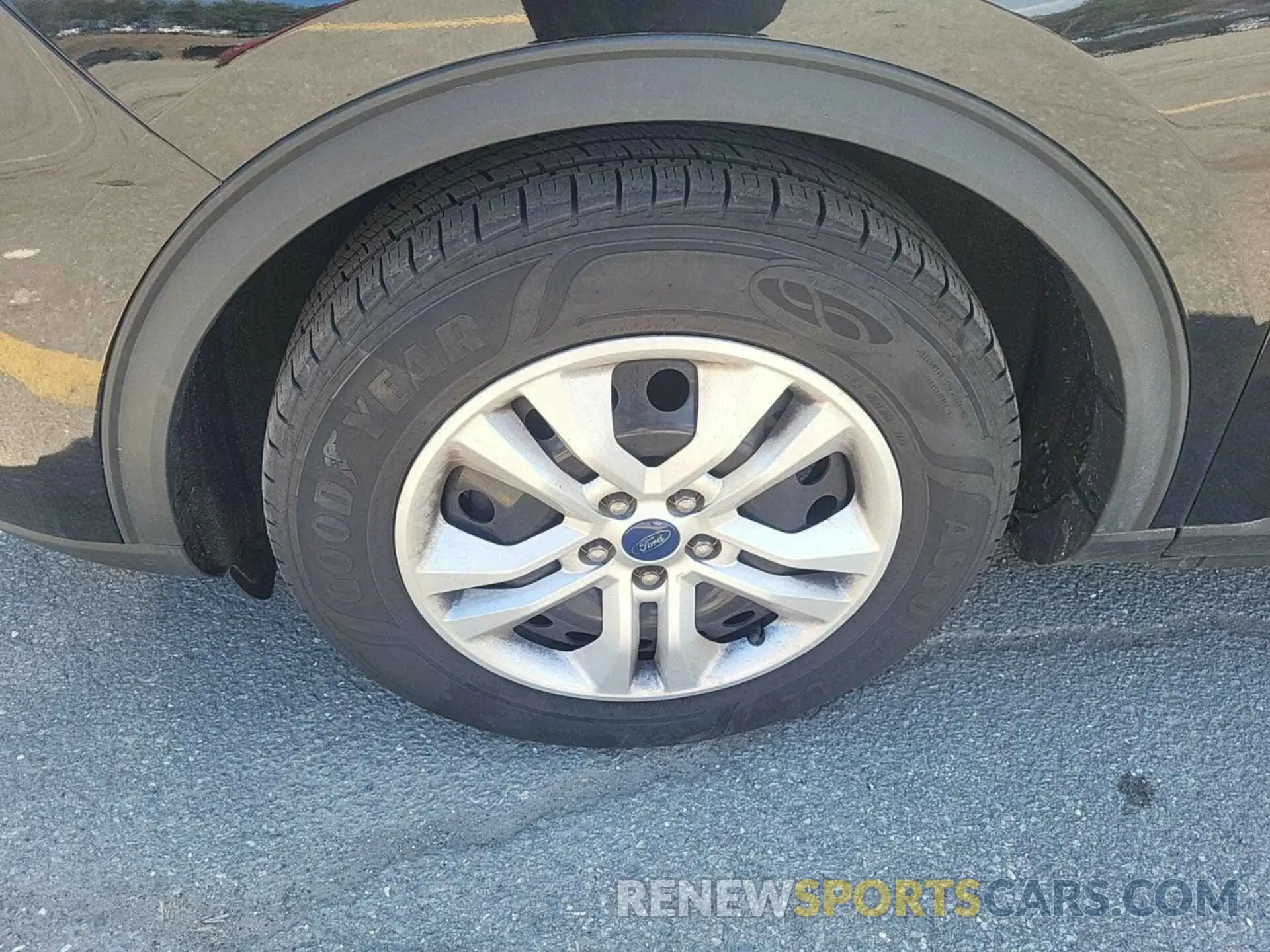 10 Photograph of a damaged car 1FMCU0F68MUA99044 FORD ESCAPE 2021