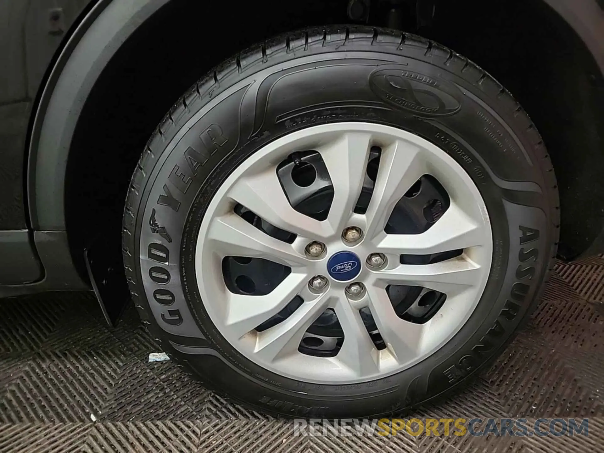 13 Photograph of a damaged car 1FMCU0F68MUA99044 FORD ESCAPE 2021